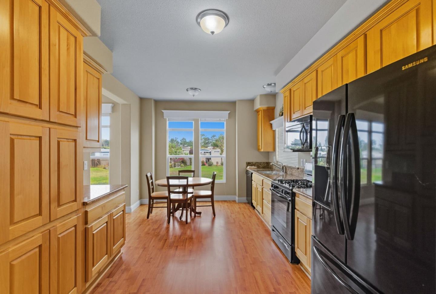 Half Moon Bay, California, 94019, United States, 3 Bedrooms Bedrooms, ,2 BathroomsBathrooms,Residential,For Sale,1949797