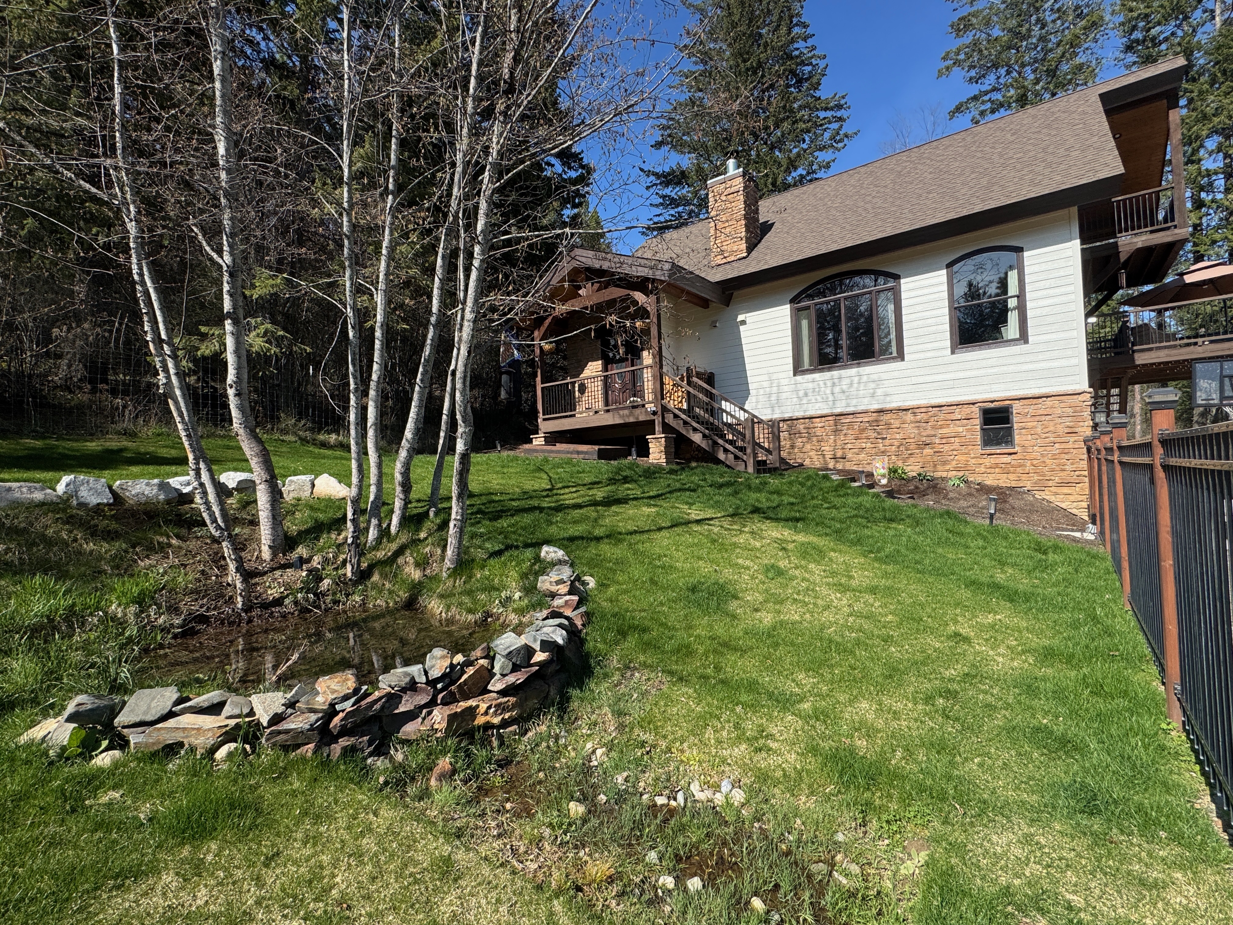 Sagle, Idaho, 83860, United States, 3 Bedrooms Bedrooms, ,3 BathroomsBathrooms,Residential,For Sale,1792364