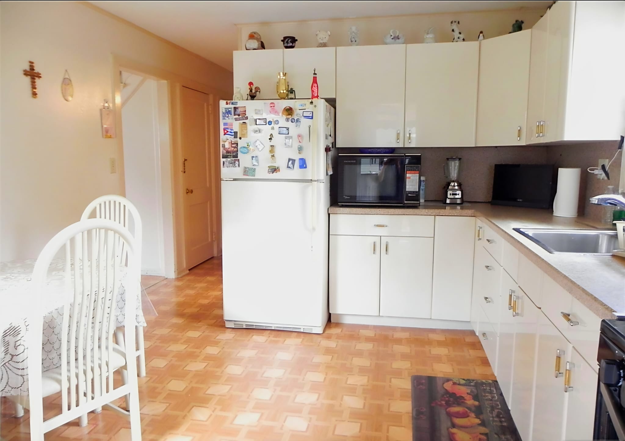 Little Ferry, New Jersey, 07643, United States, 4 Bedrooms Bedrooms, ,2 BathroomsBathrooms,Residential,For Sale,1975416