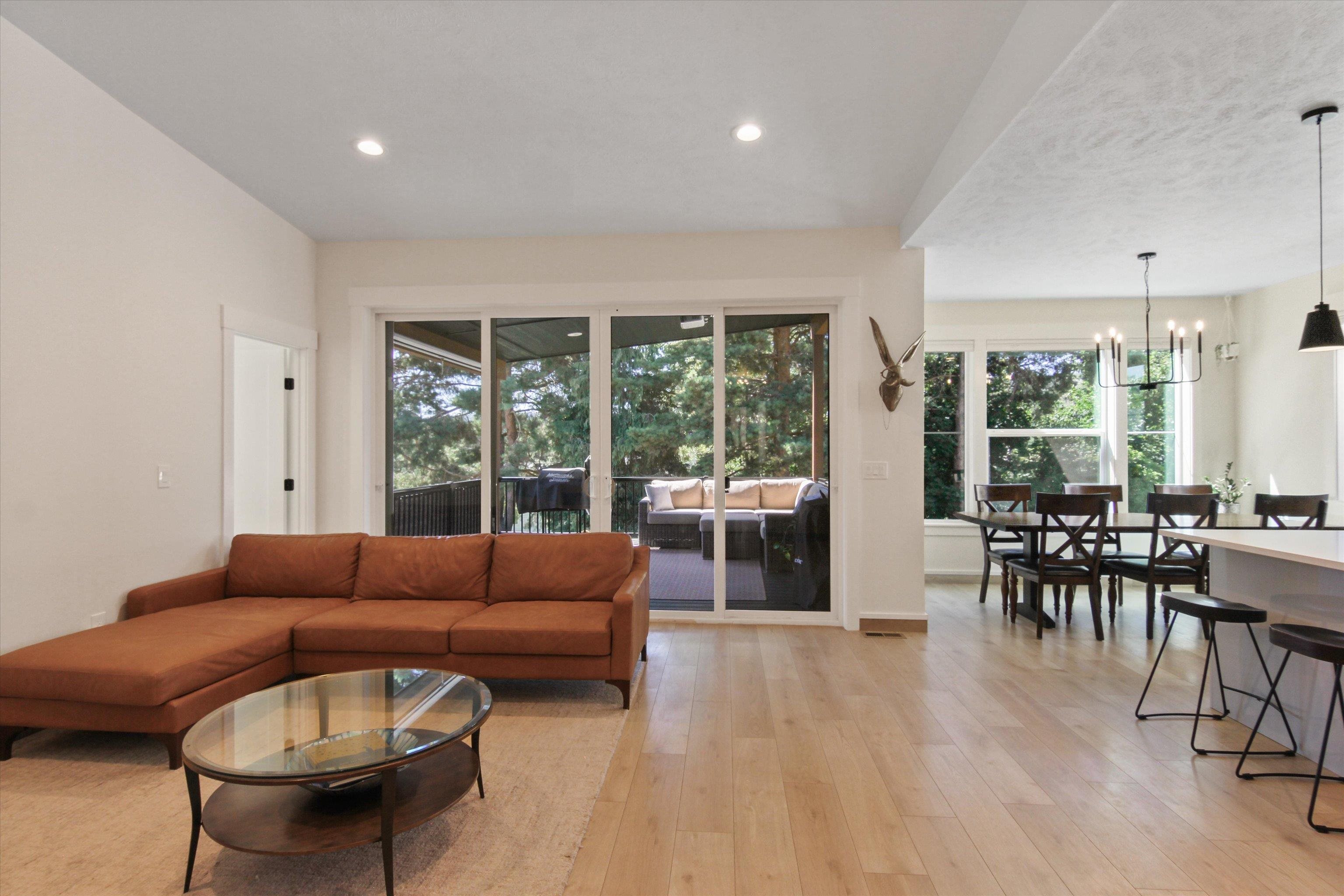 Spokane, Washington, 99224, United States, 5 Bedrooms Bedrooms, ,3 BathroomsBathrooms,Residential,For Sale,1910517