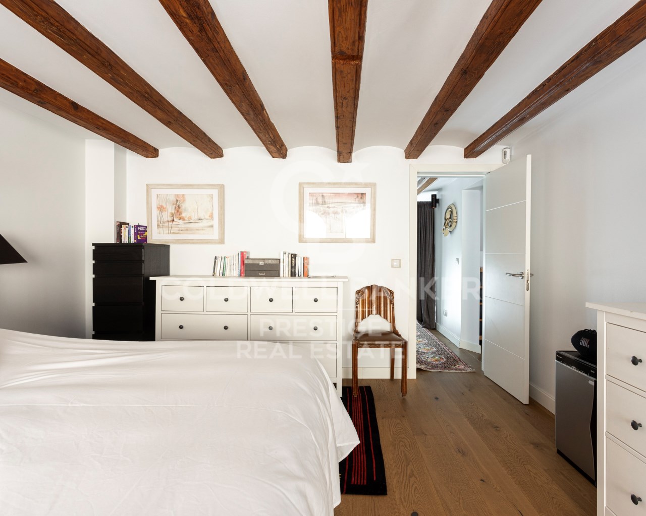 Barcelona, Catalonia, ES, 4 Bedrooms Bedrooms, ,3 BathroomsBathrooms,Residential,For Sale,1795299