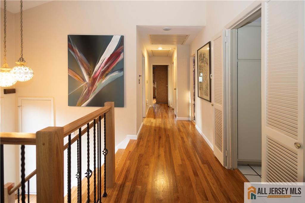 East Brunswick, New Jersey, 08816, United States, 5 Bedrooms Bedrooms, ,3 BathroomsBathrooms,Residential,For Sale,1890709