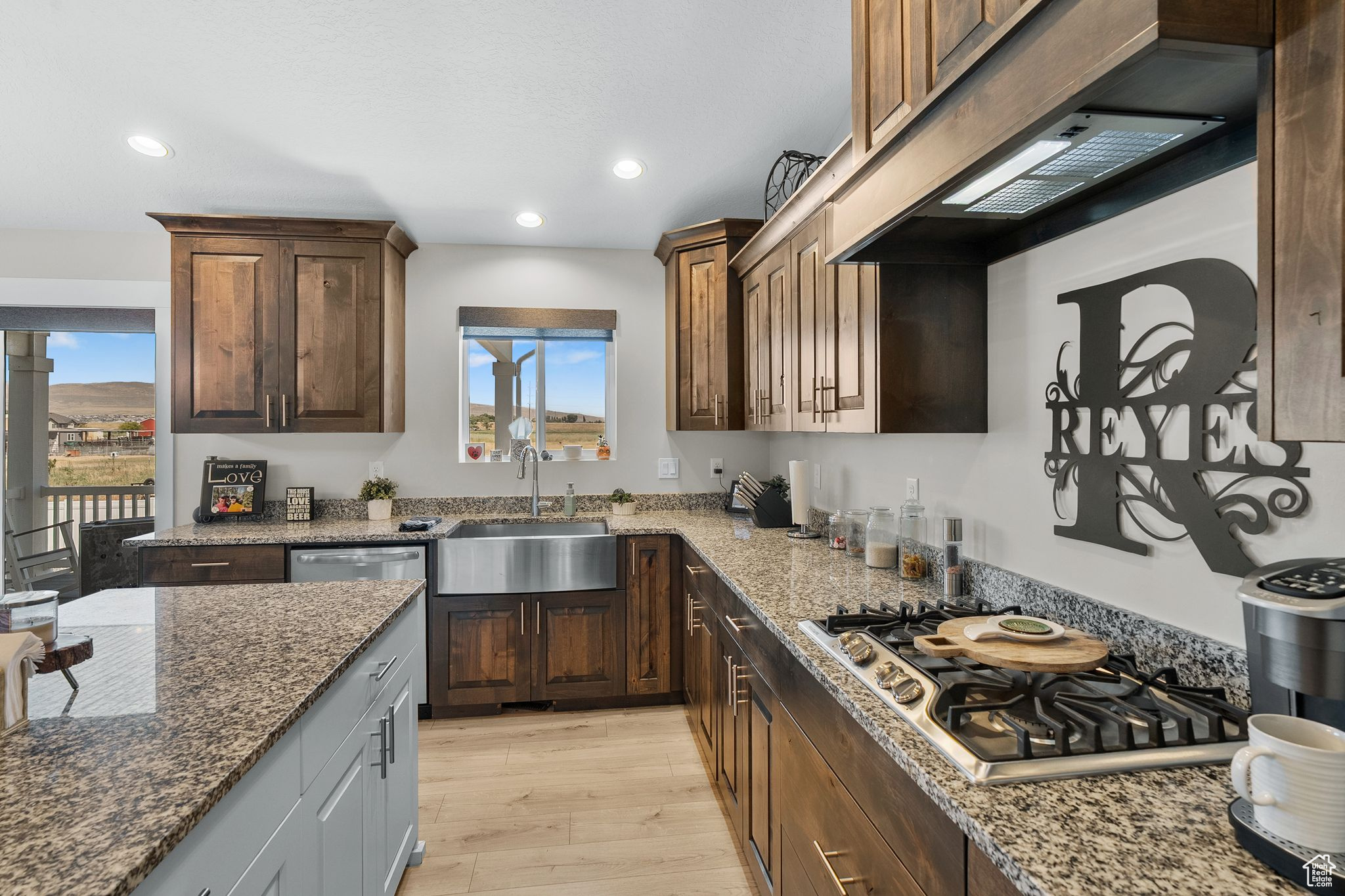 Tremonton, Utah, 84337, United States, 3 Bedrooms Bedrooms, ,2 BathroomsBathrooms,Residential,For Sale,1898786