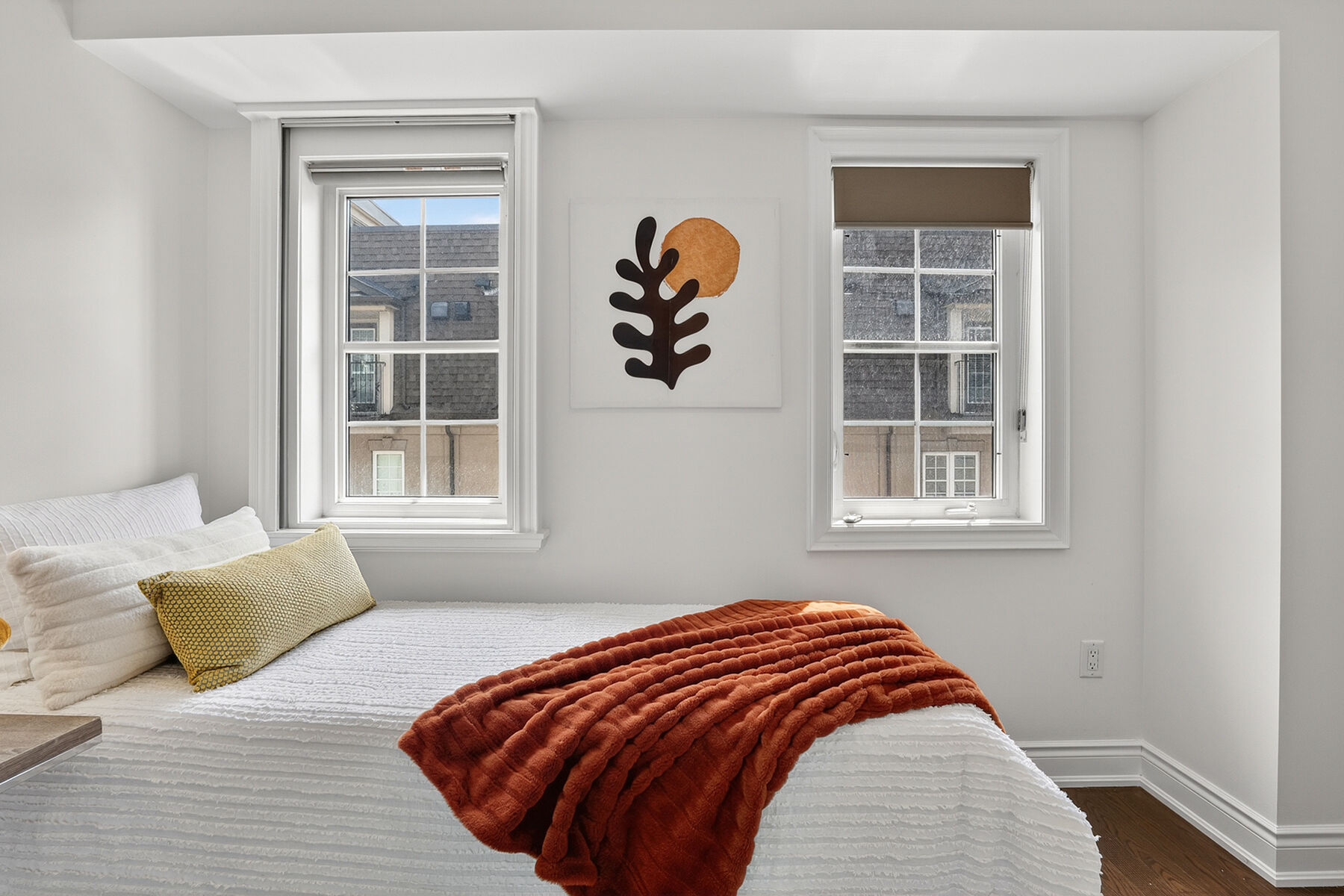  Rare Forest Hill Townhome - 物件實景