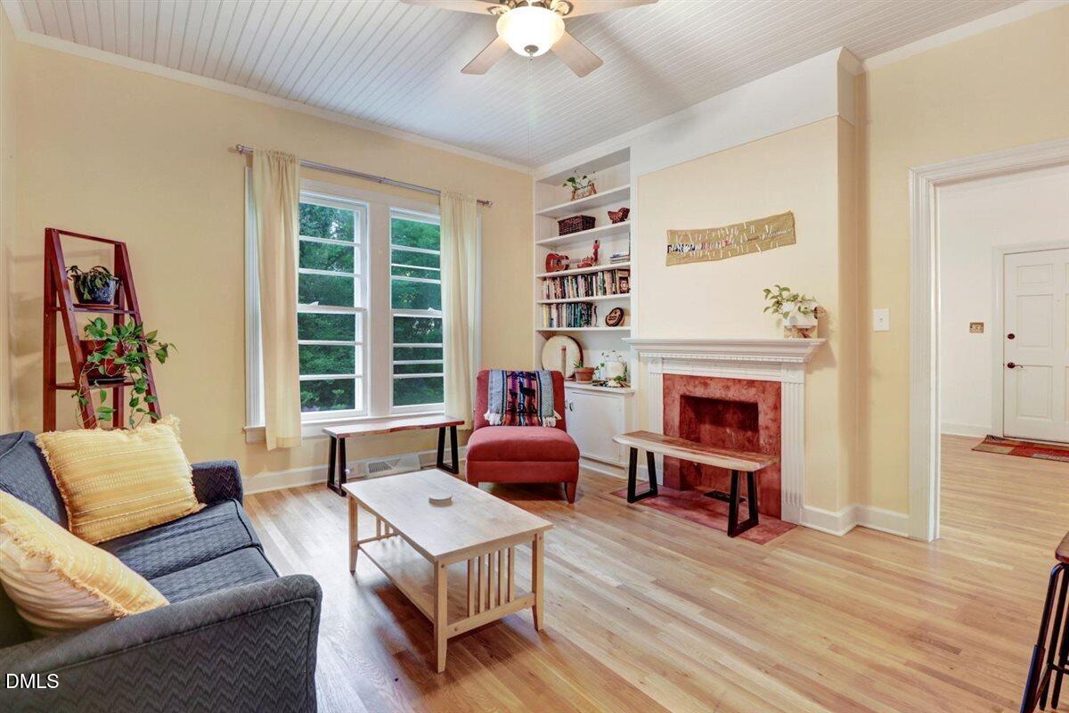 Durham, North Carolina, 27707, United States, 3 Bedrooms Bedrooms, ,2 BathroomsBathrooms,Residential,For Sale,1990361