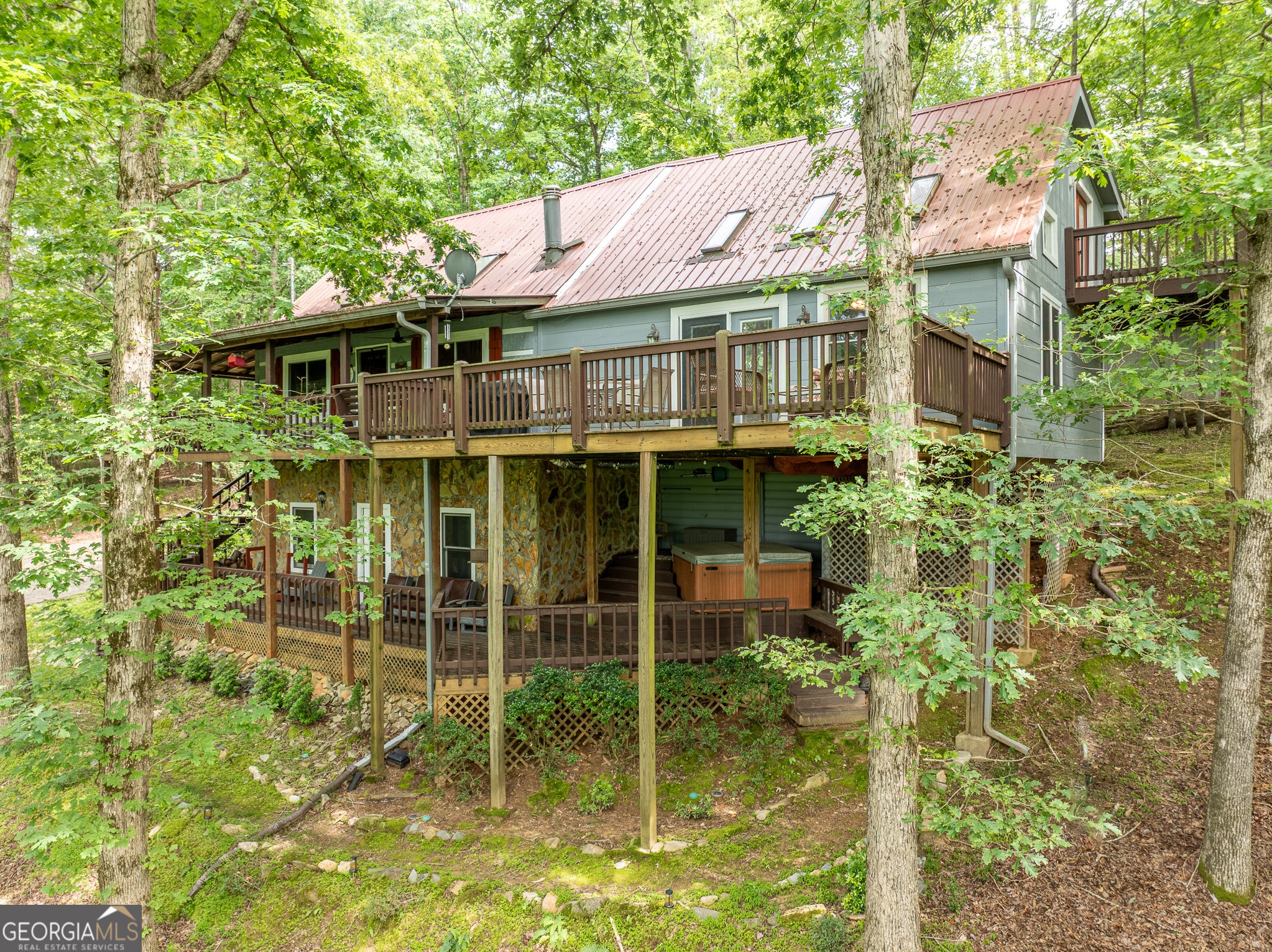 Ellijay, Georgia, 30540, United States, 4 Bedrooms Bedrooms, ,4 BathroomsBathrooms,Residential,For Sale,1859084