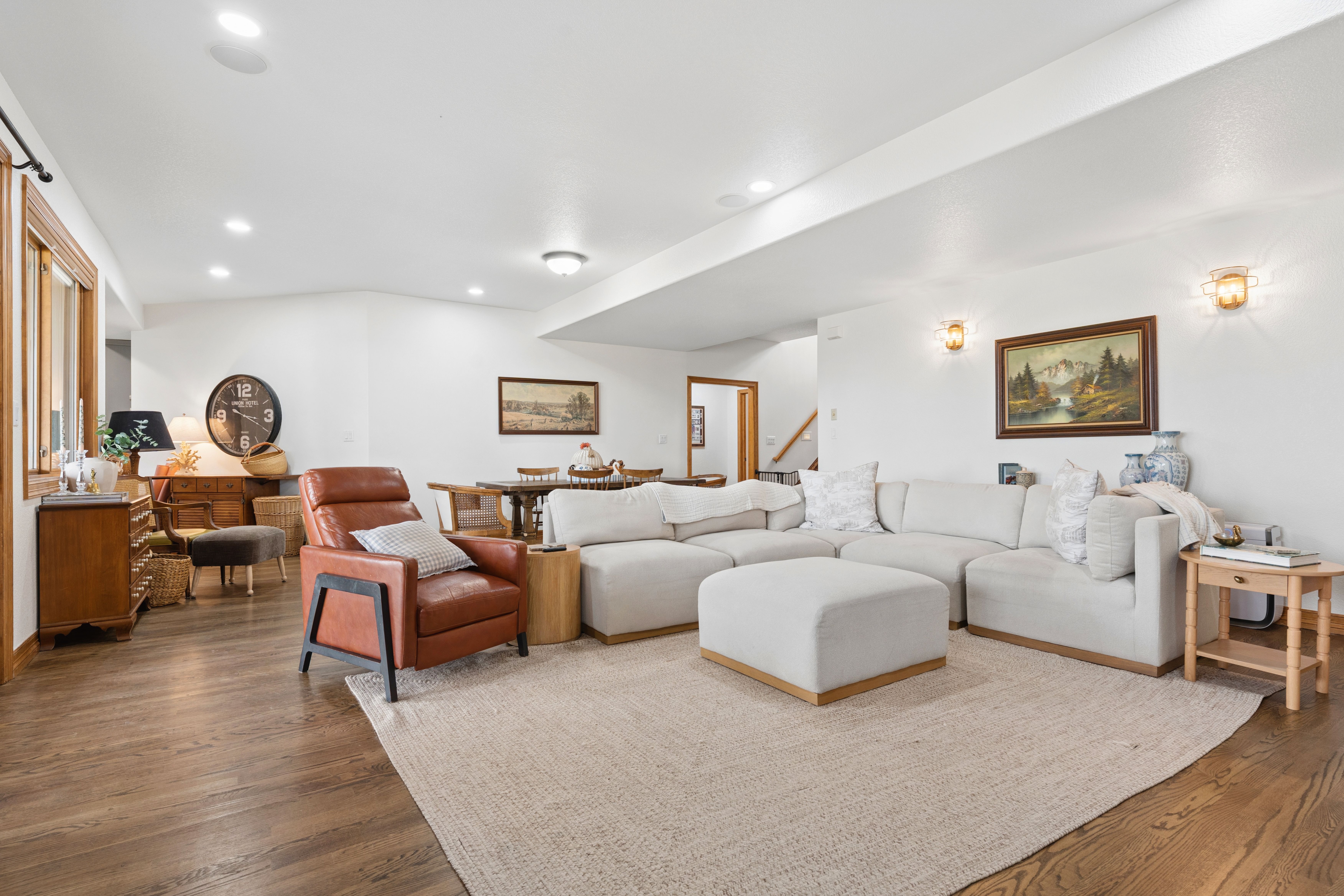  Remodeled 6,100 sq ft rancher on a magical setting spanning 72 acres - 物件實景