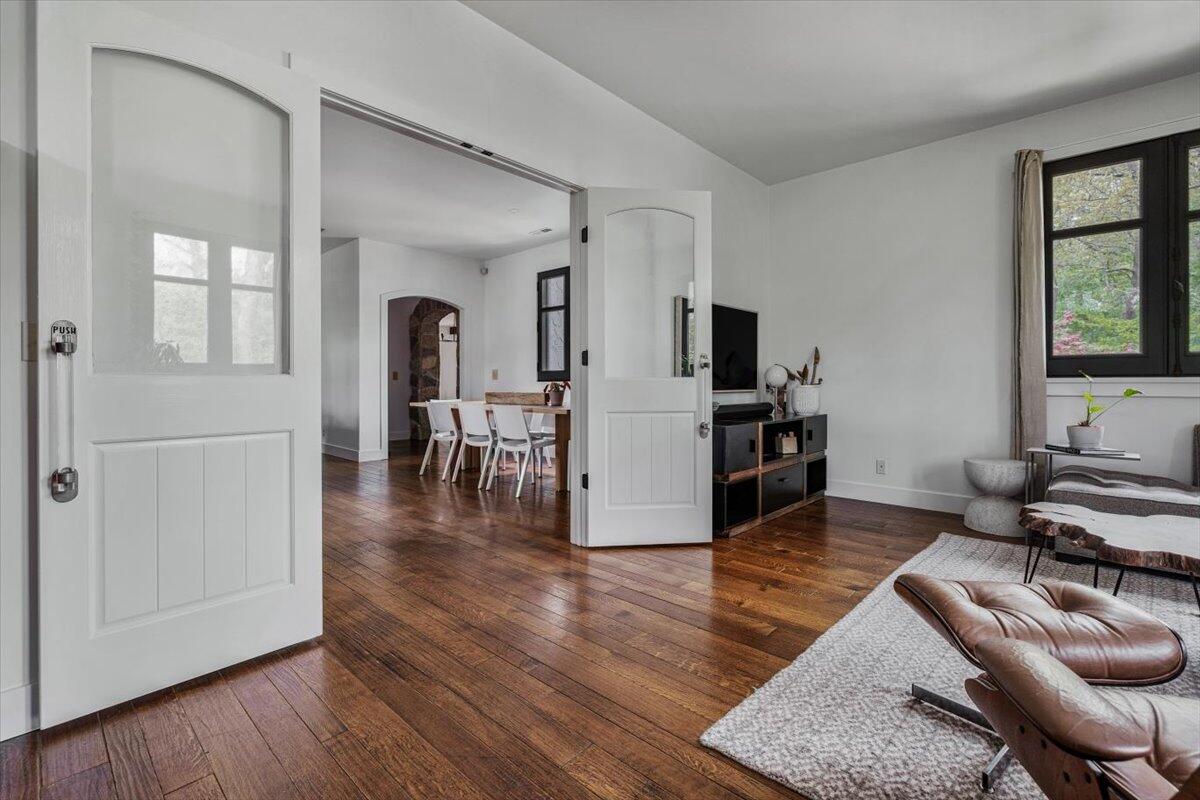 Michiana Shores, Indiana, 46360, United States, 5 Bedrooms Bedrooms, ,4 BathroomsBathrooms,Residential,For Sale,1949684