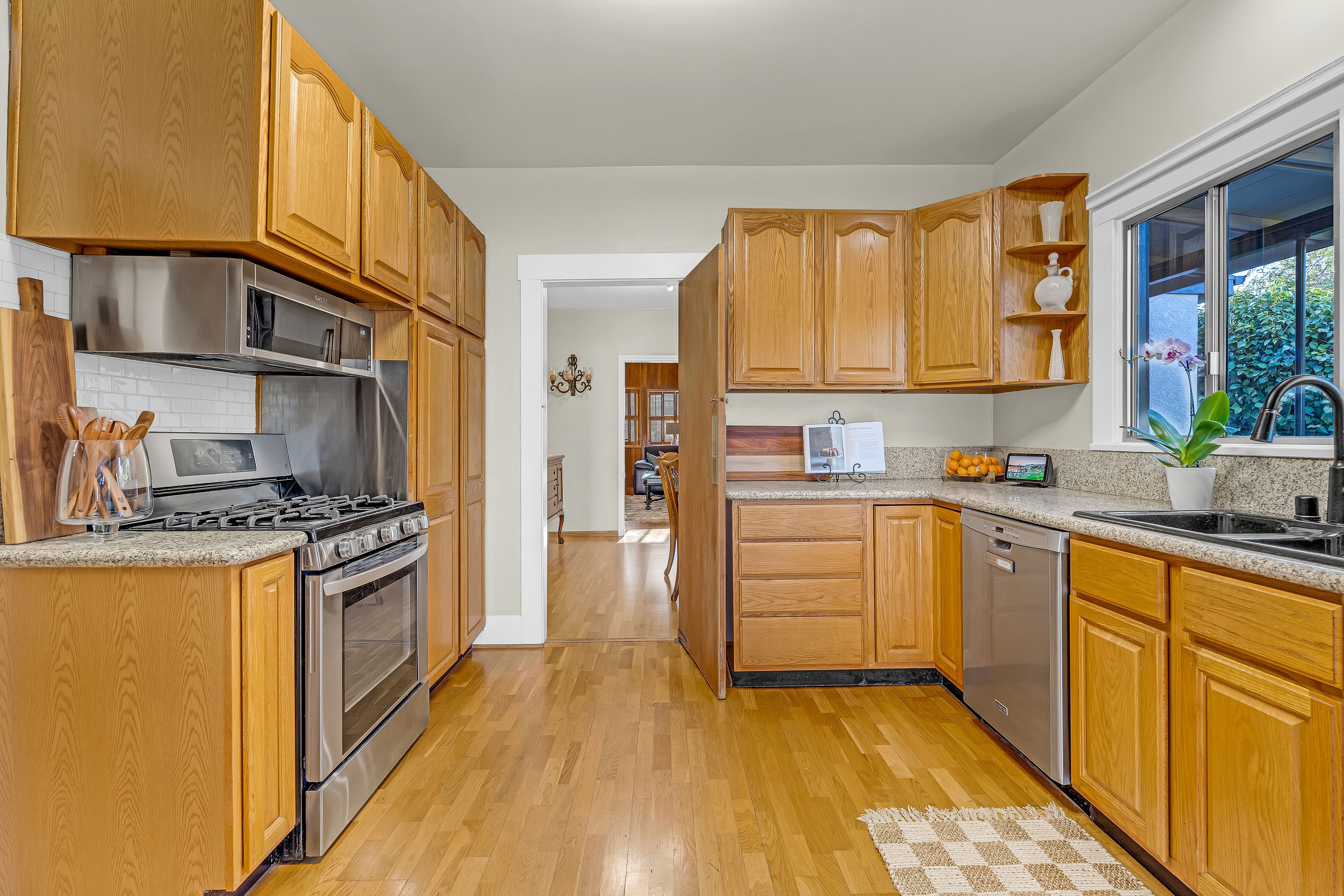  870 South Euclid Avenue - 物件實景