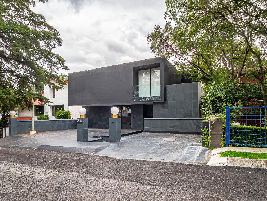 Atizapán de Zaragoza, Estado de méxico, 52938, Mexico, 6 Bedrooms Bedrooms, ,6 BathroomsBathrooms,Residential,For Sale,1916931