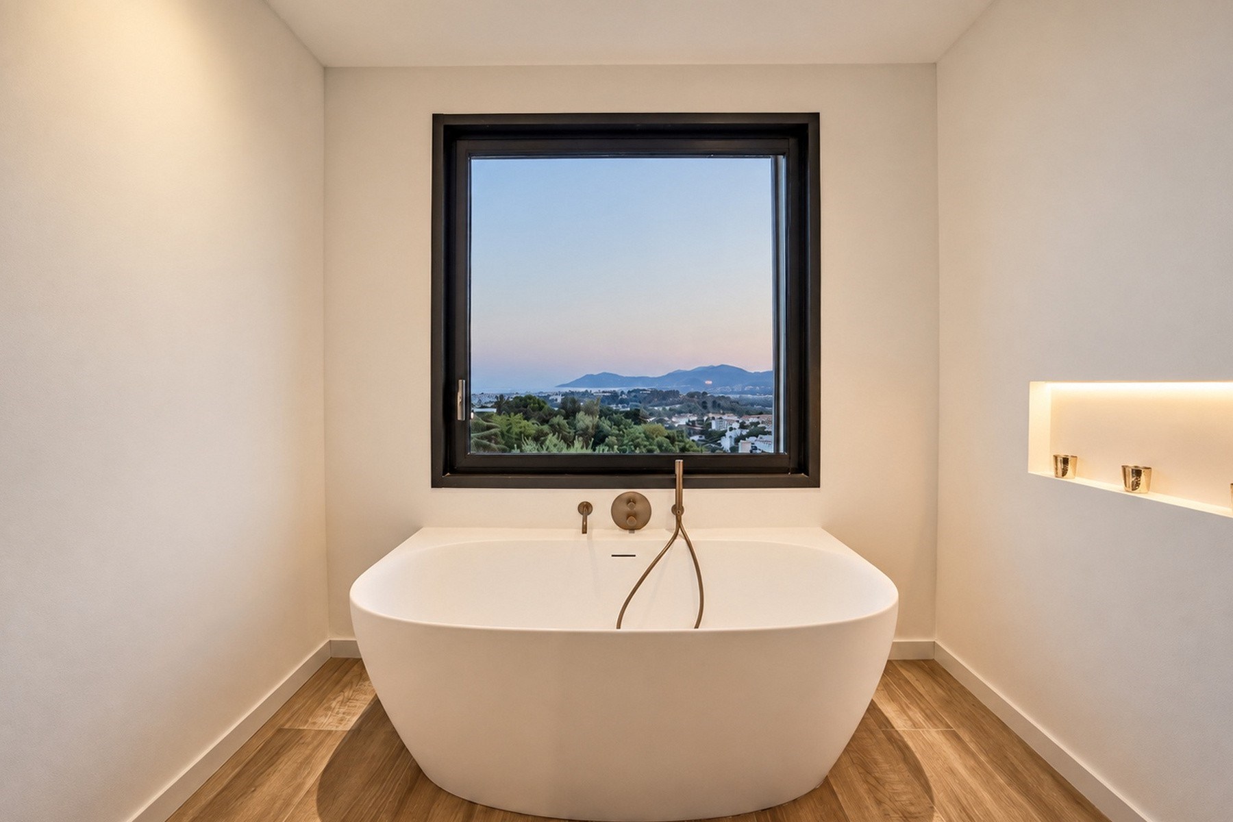  Mougins, private estate for sale, 533 sqm, panoramic views, guest house and 2.2… - 物件實景