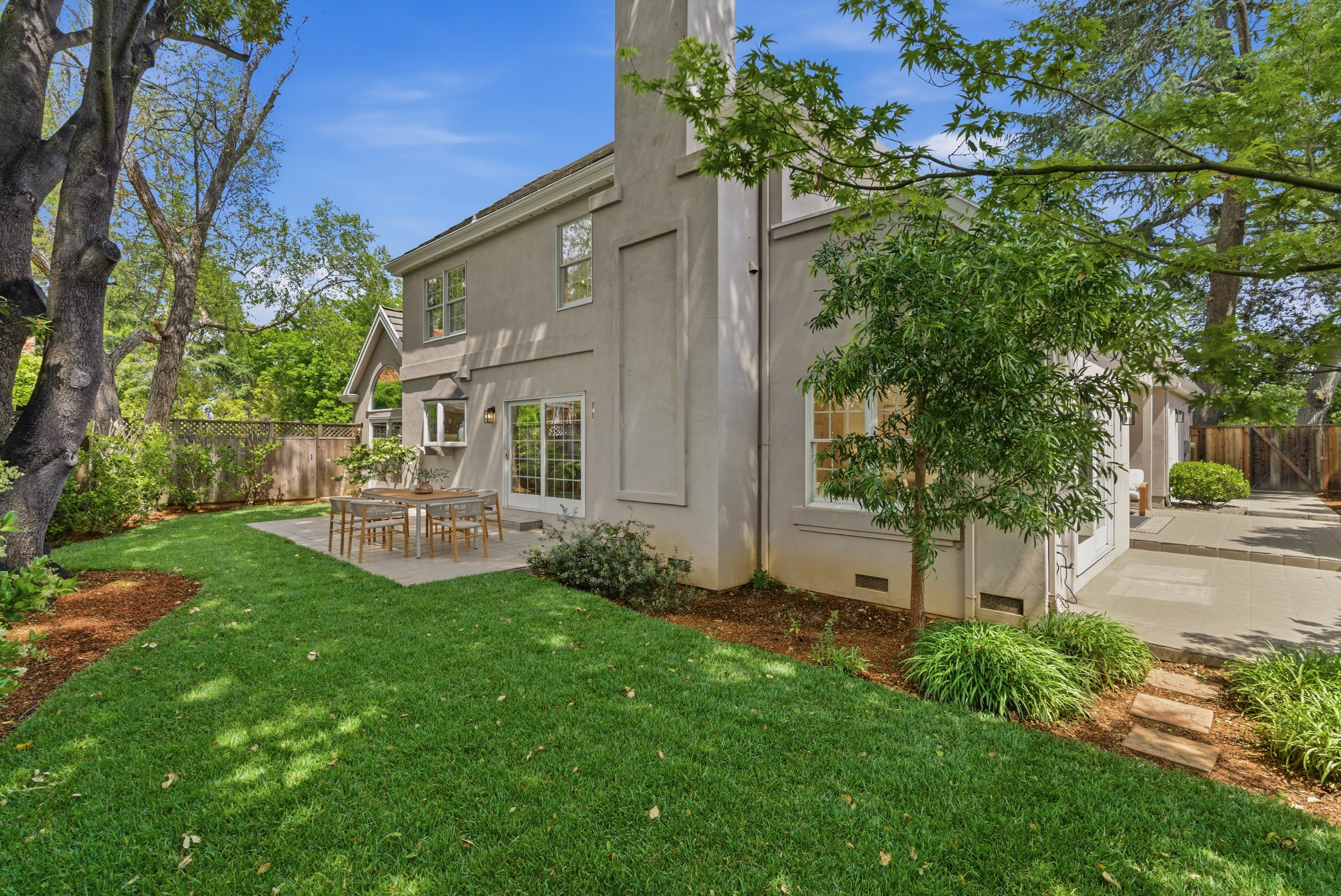  Gorgeous, Contemporary Home in North Los Altos - 物件實景