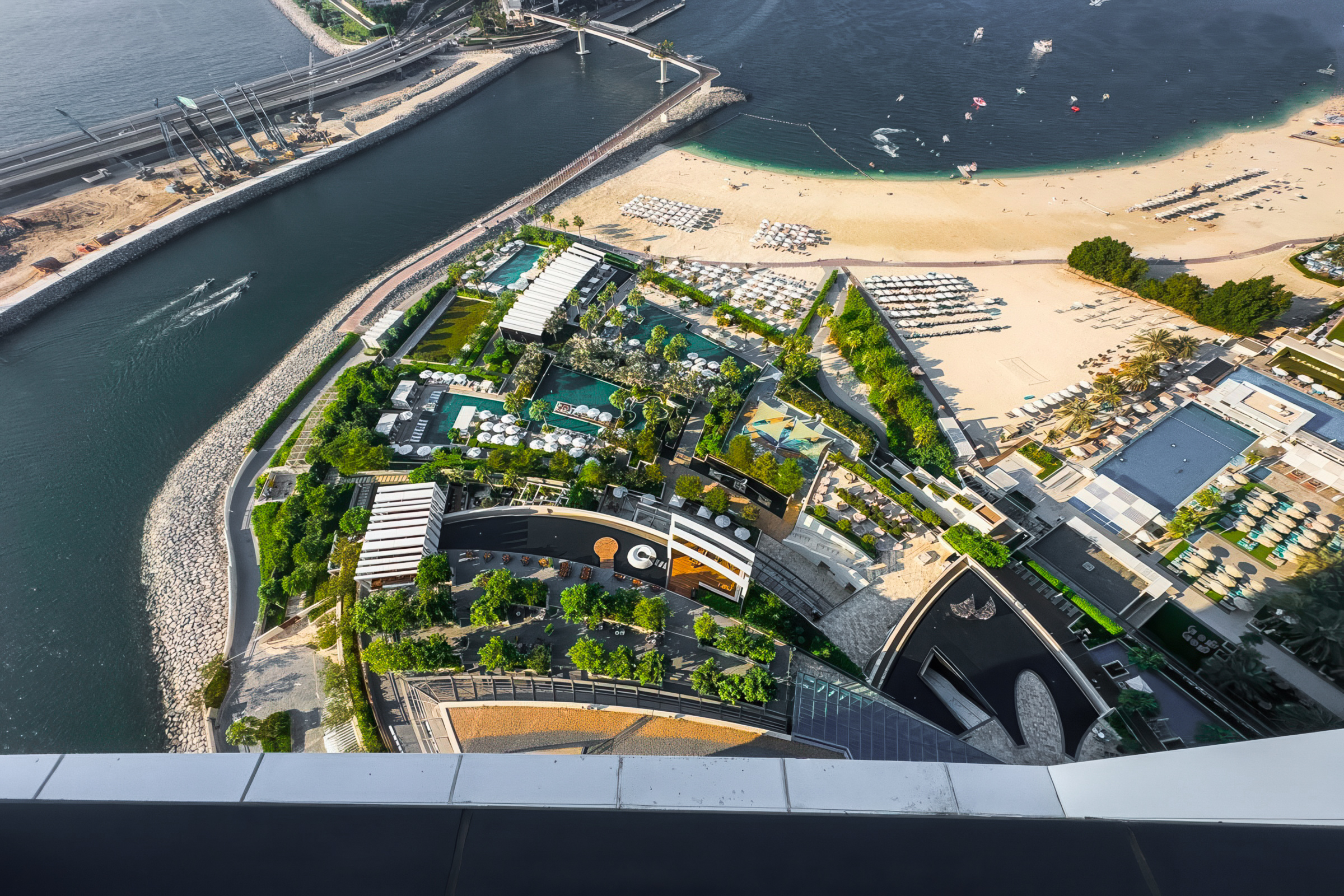  Fully-Serviced Branded Home With Sea Views in JBR - 物件實景