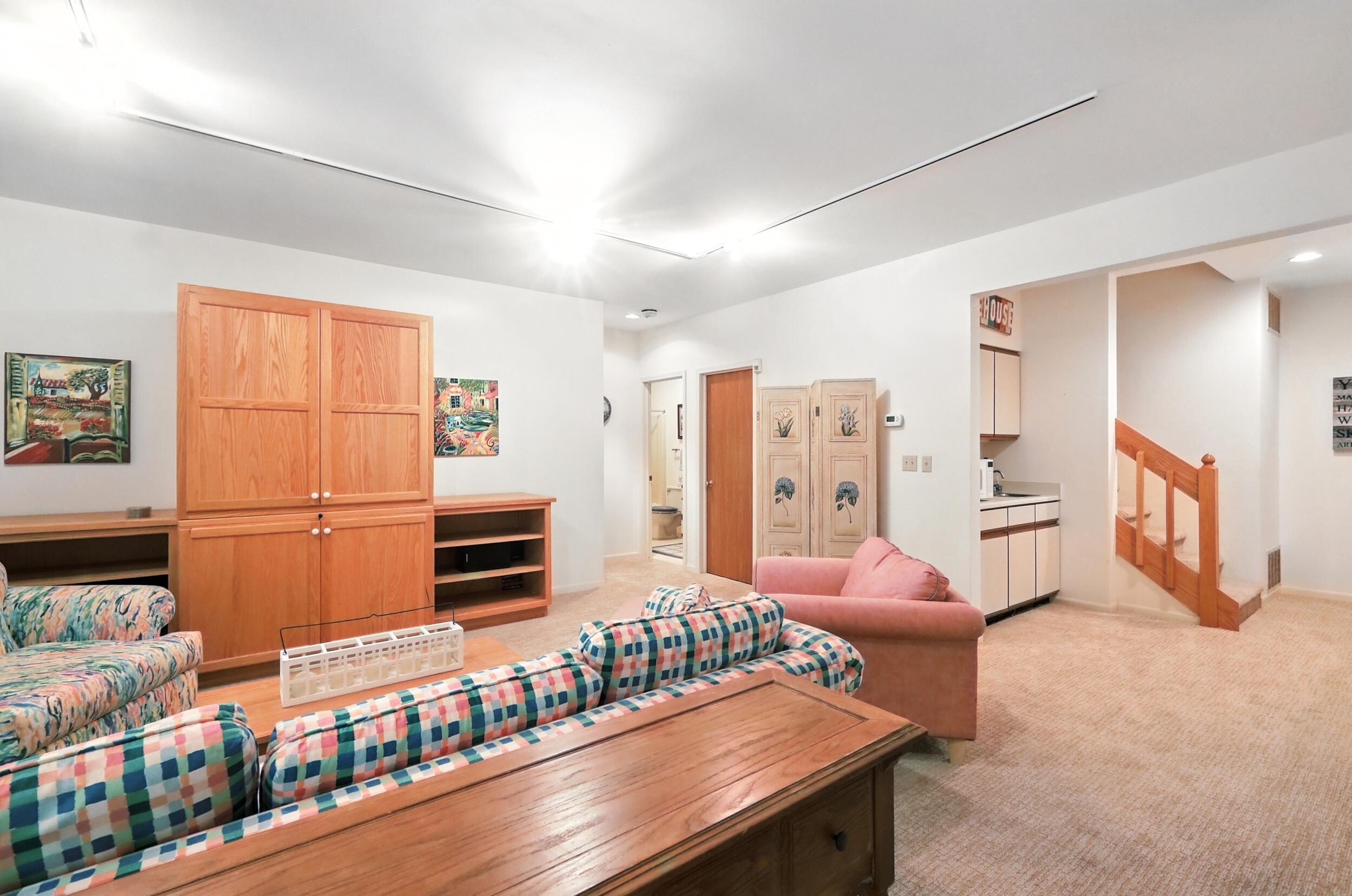 New Buffalo, Michigan, 49117, United States, 3 Bedrooms Bedrooms, ,3 BathroomsBathrooms,Residential,For Sale,1919562