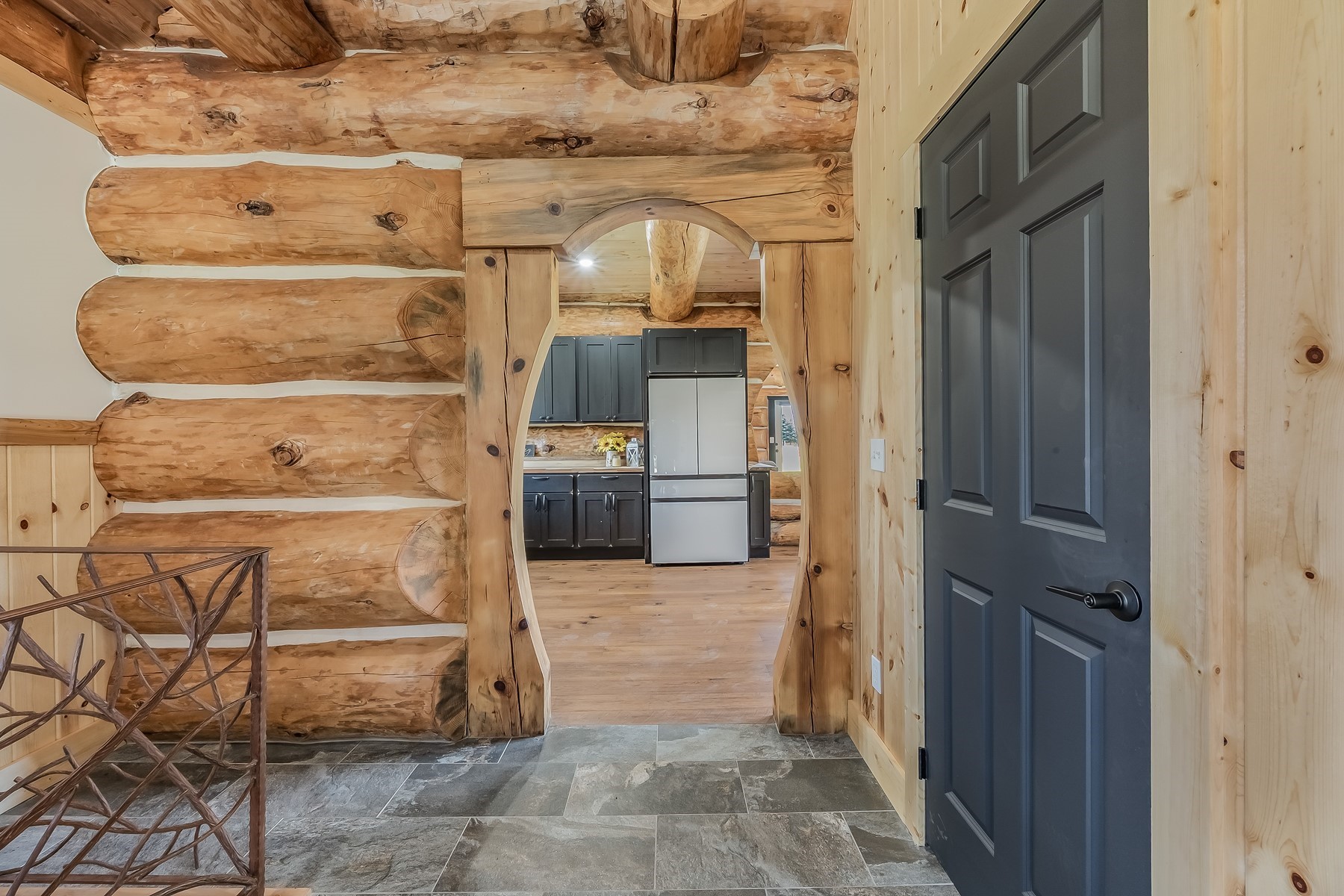  Artistic Log Home, Stunning Mountain Views - 物件實景