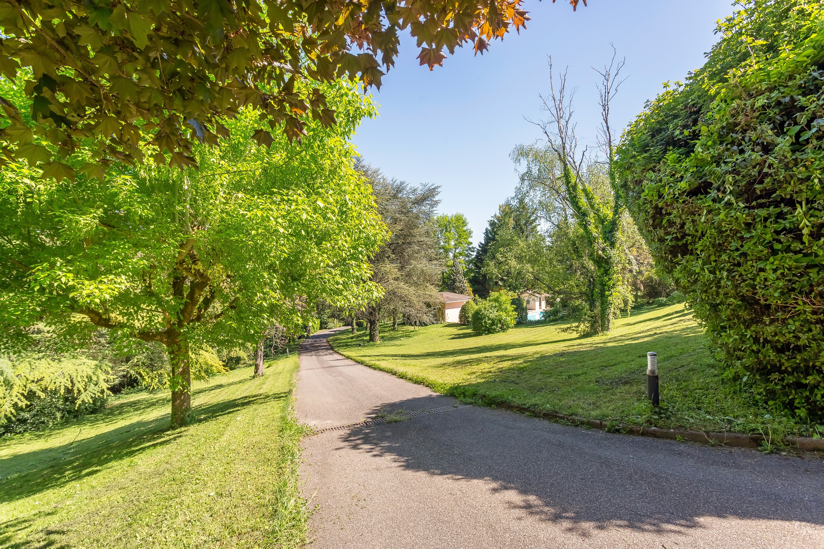  Set within an impressive and peaceful historic landscaped park of approximately… - 物件實景