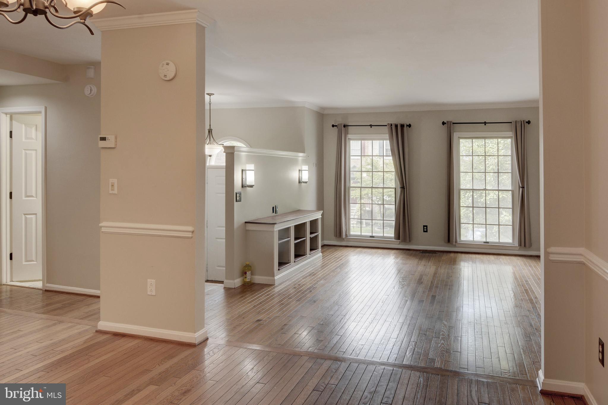 Centreville, Virginia, 20120, United States, 4 Bedrooms Bedrooms, ,3 BathroomsBathrooms,Residential,For Sale,1920404