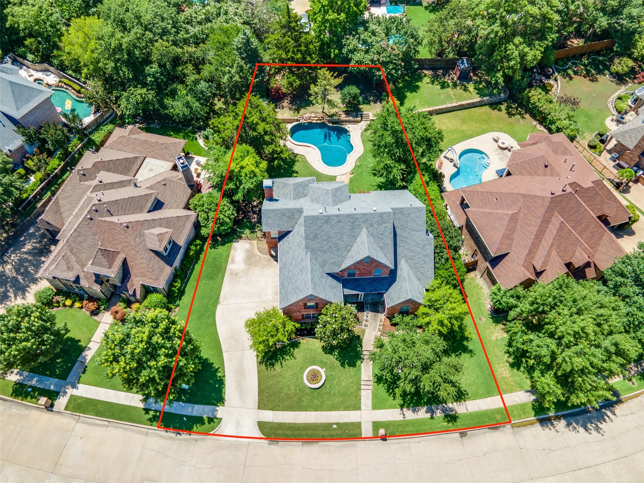 Heath, Texas, 75032, United States, 5 Bedrooms Bedrooms, ,4 BathroomsBathrooms,Residential,For Sale,1847303