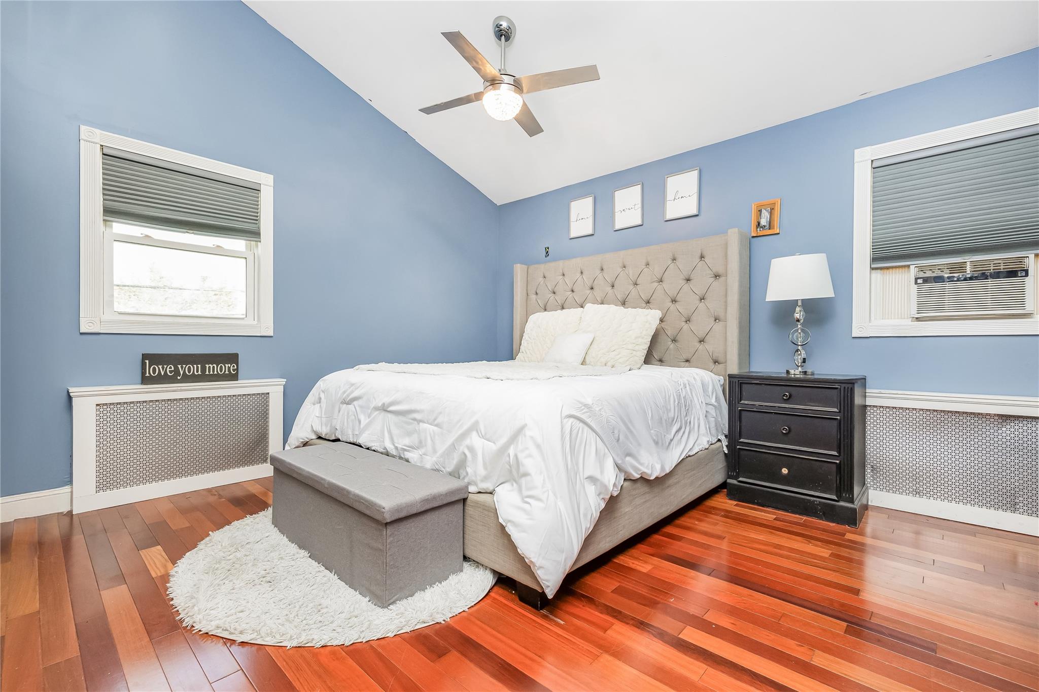 Lindenhurst, New York, 11757, United States, 3 Bedrooms Bedrooms, ,3 BathroomsBathrooms,Residential,For Sale,1915812