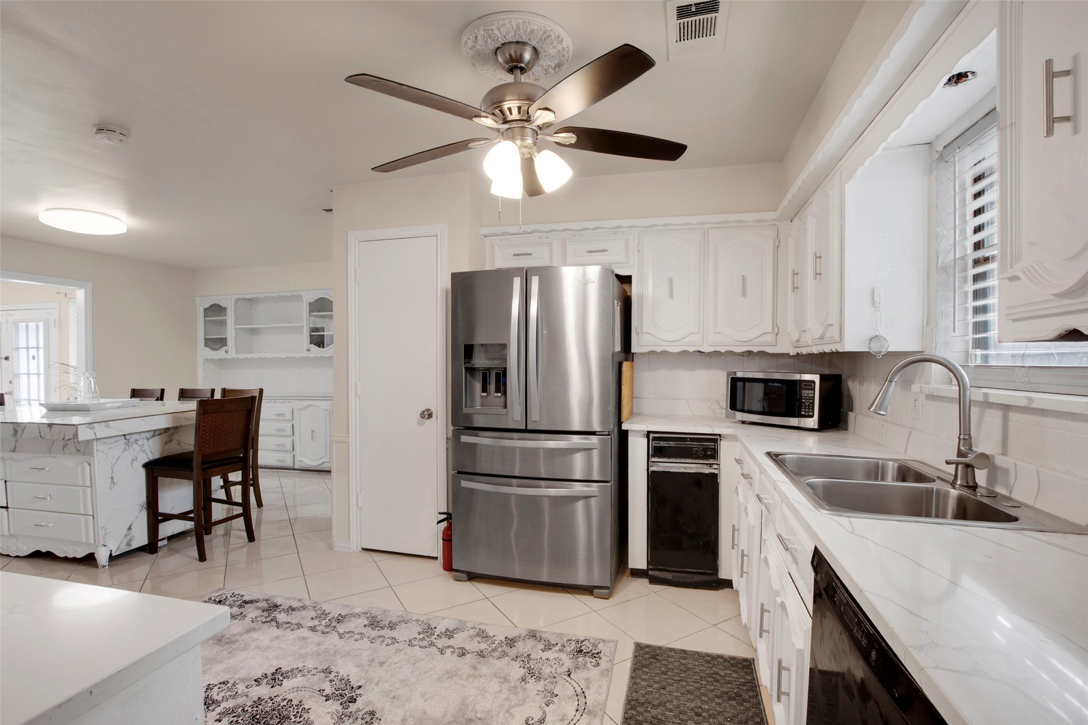 Dallas, Texas, 75243, United States, 5 Bedrooms Bedrooms, ,3 BathroomsBathrooms,Residential,For Sale,1847353