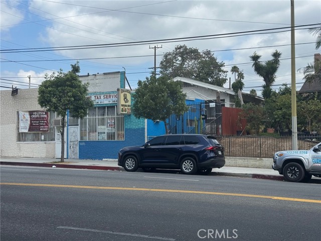 East Los Angeles, California, 90023, United States, 4 Bedrooms Bedrooms, ,Residential,For Sale,1986062