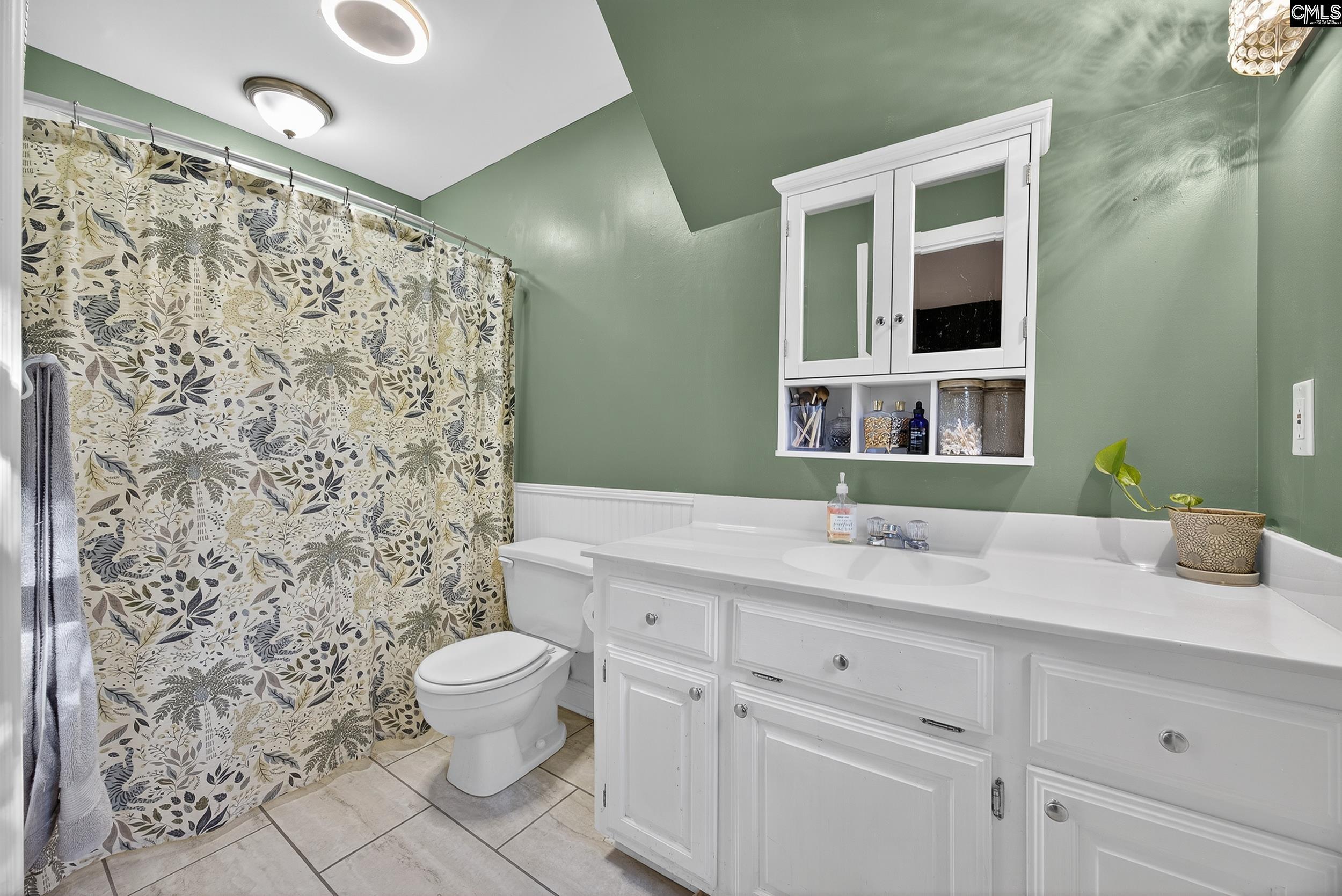 Lexington, South Carolina, 29072, United States, 5 Bedrooms Bedrooms, ,4 BathroomsBathrooms,Residential,For Sale,1935913