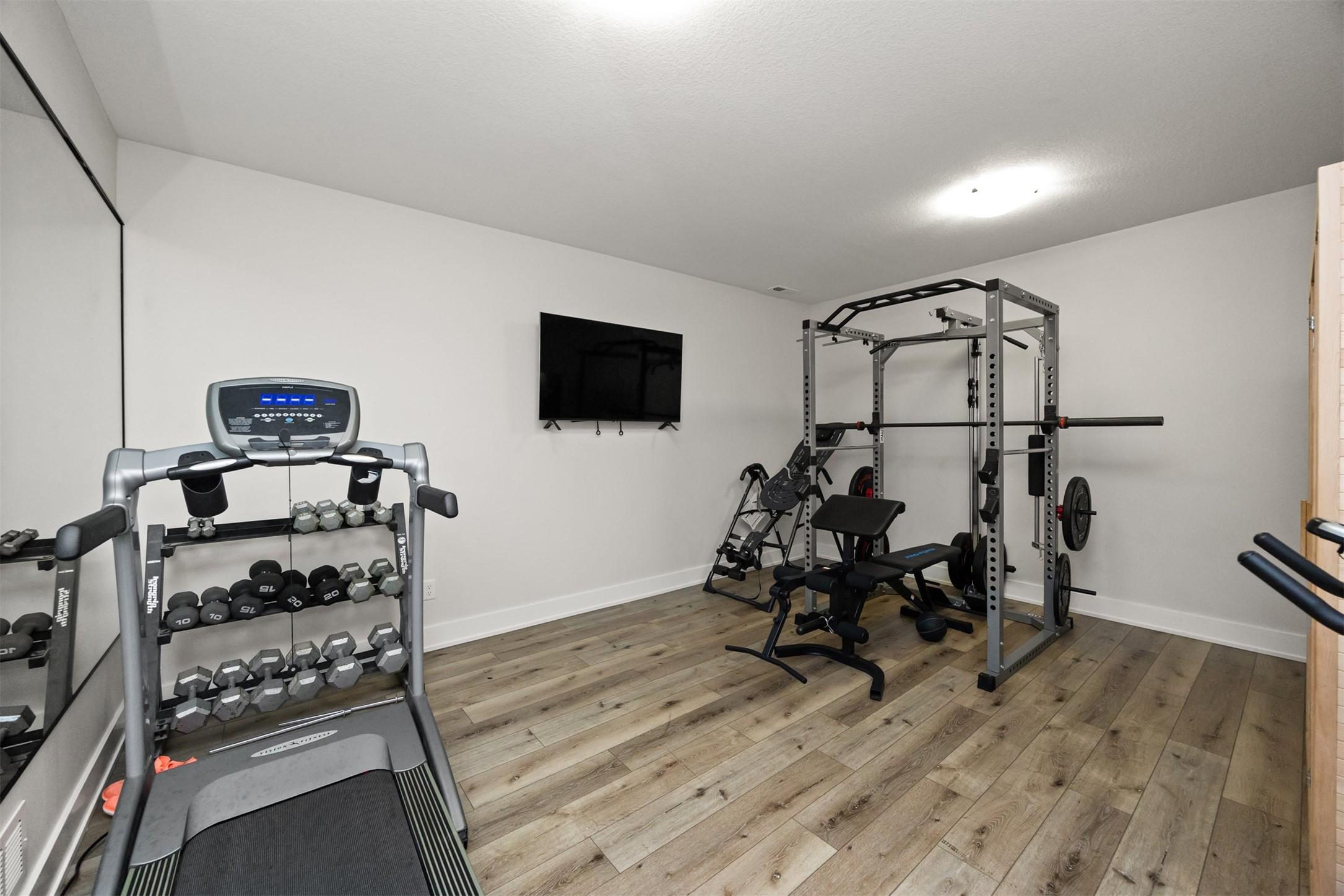 Madrid, Iowa, 50156, United States, 6 Bedrooms Bedrooms, ,5 BathroomsBathrooms,Residential,For Sale,1982184