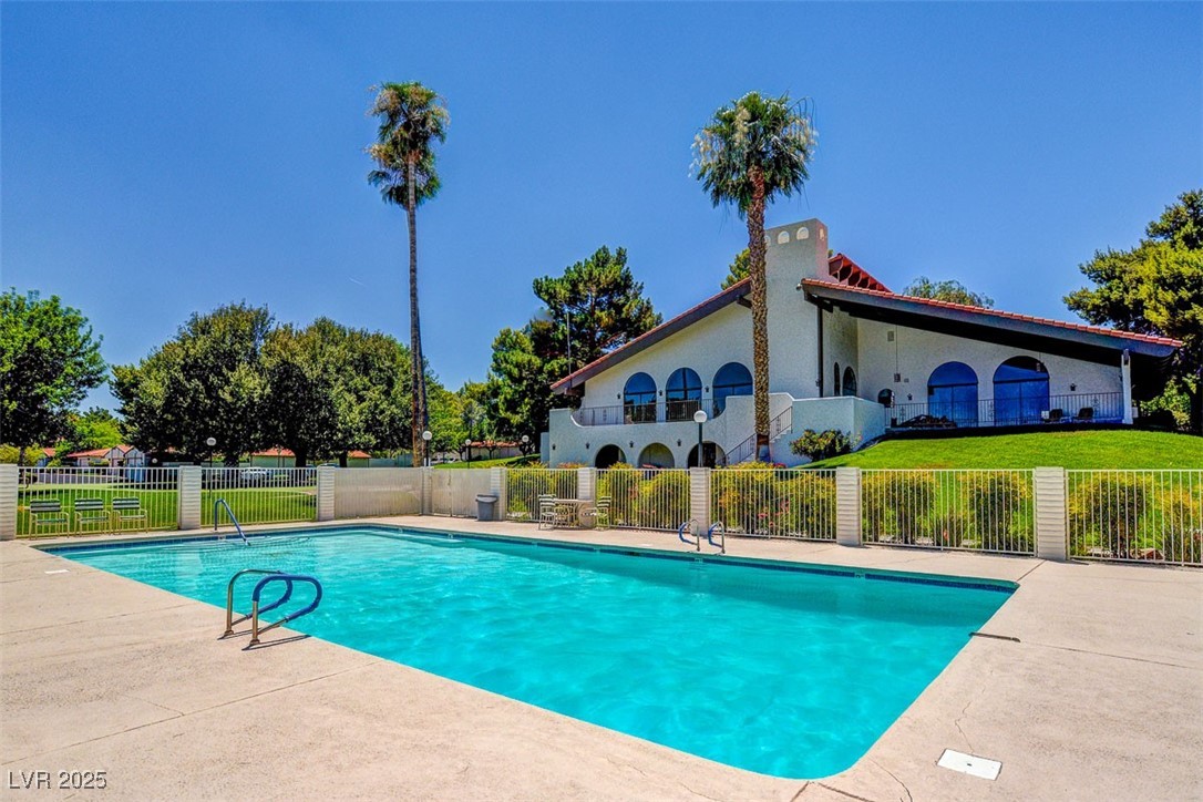 Las Vegas, Nevada, 89102, United States, 2 Bedrooms Bedrooms, ,2 BathroomsBathrooms,Residential,For Sale,2002910