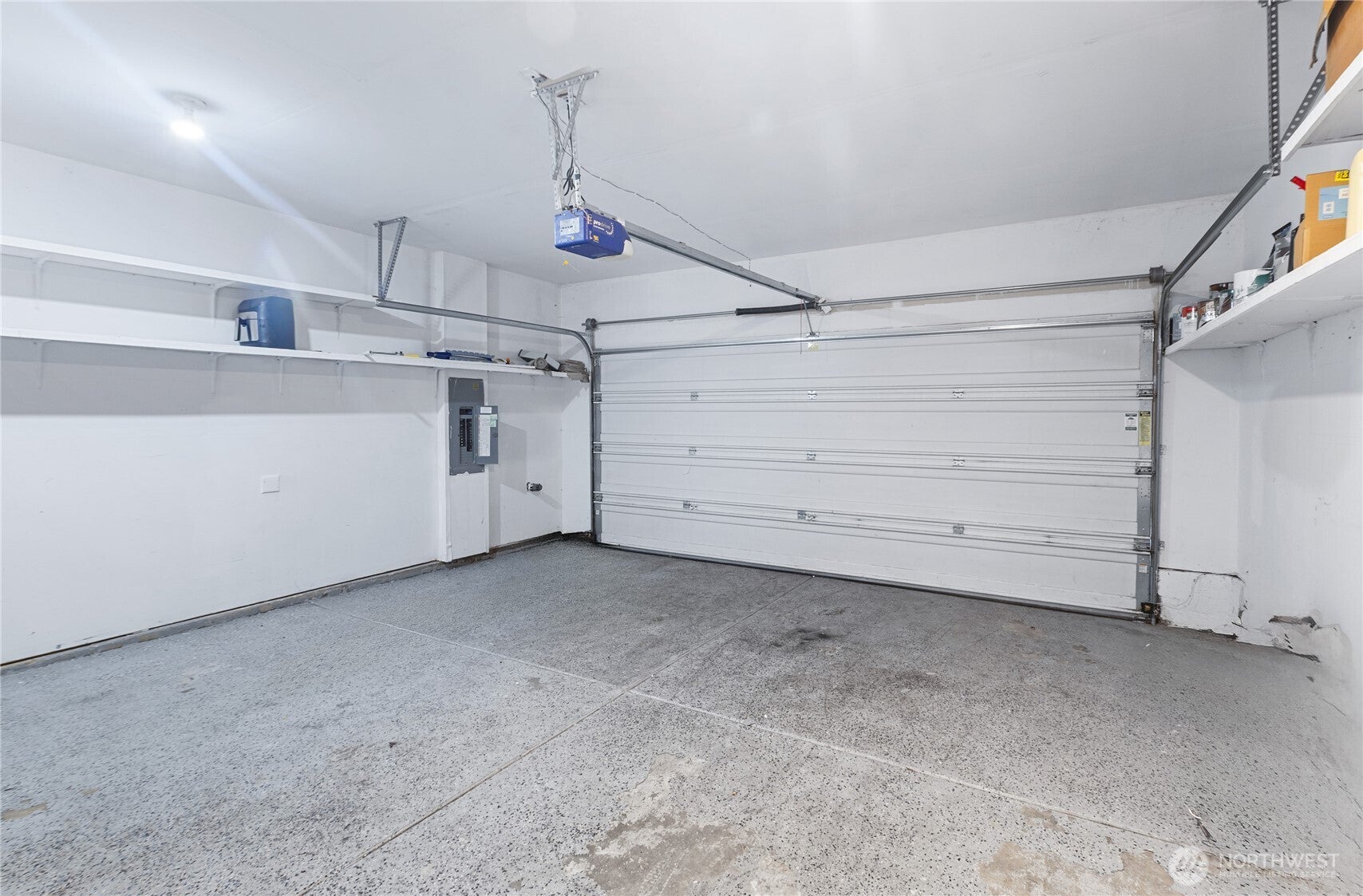 Kent, Washington, 98042, United States, 4 Bedrooms Bedrooms, ,3 BathroomsBathrooms,Residential,For Sale,1987043