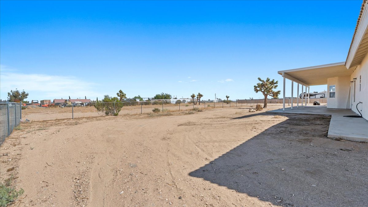 Phelan, California, 92371, United States, 4 Bedrooms Bedrooms, ,3 BathroomsBathrooms,Residential,For Sale,1983019