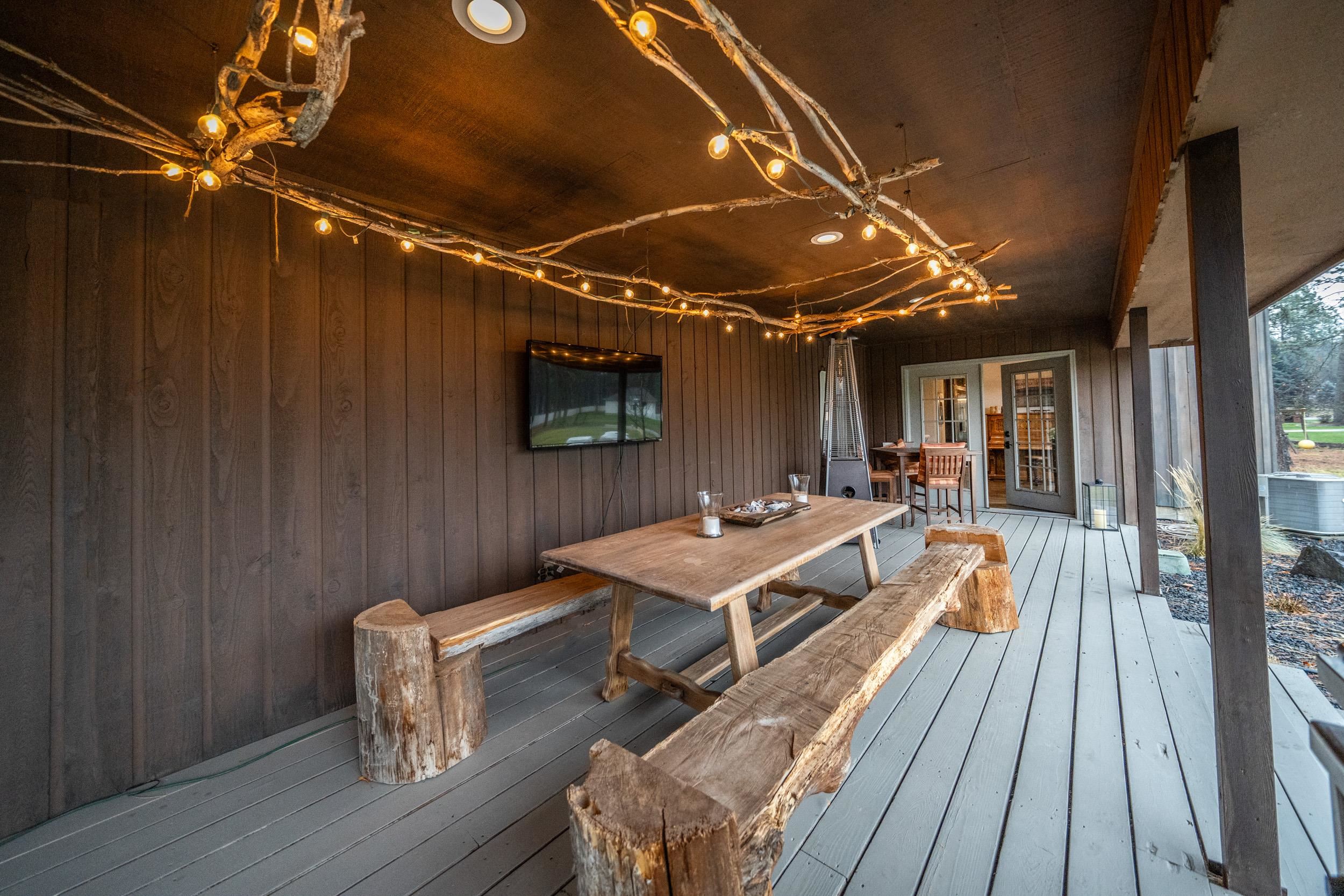 Colbert, Washington, 99005, United States, 5 Bedrooms Bedrooms, ,4 BathroomsBathrooms,Residential,For Sale,1974810