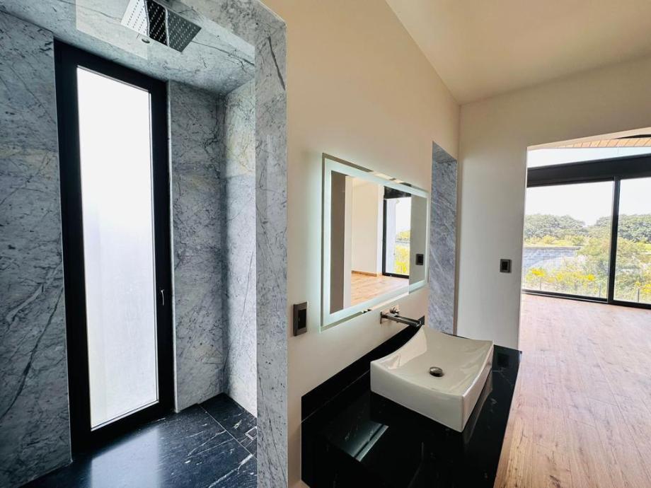 Mandarinas, Atizapán de Zaragoza, Estado de México, 52938, Mexico, 4 Bedrooms Bedrooms, ,4 BathroomsBathrooms,Residential,For Sale,Mandarinas,1615930