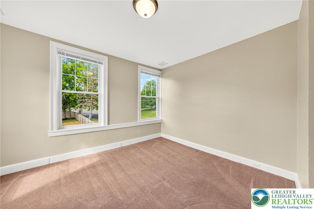 East Allen Twp, Pennsylvania, 18017, United States, 4 Bedrooms Bedrooms, ,2 BathroomsBathrooms,Residential,For Sale,1926367