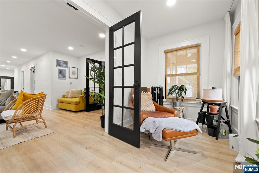 Rutherford, New Jersey, 07070, United States, 4 Bedrooms Bedrooms, ,2 BathroomsBathrooms,Residential,For Sale,1977707