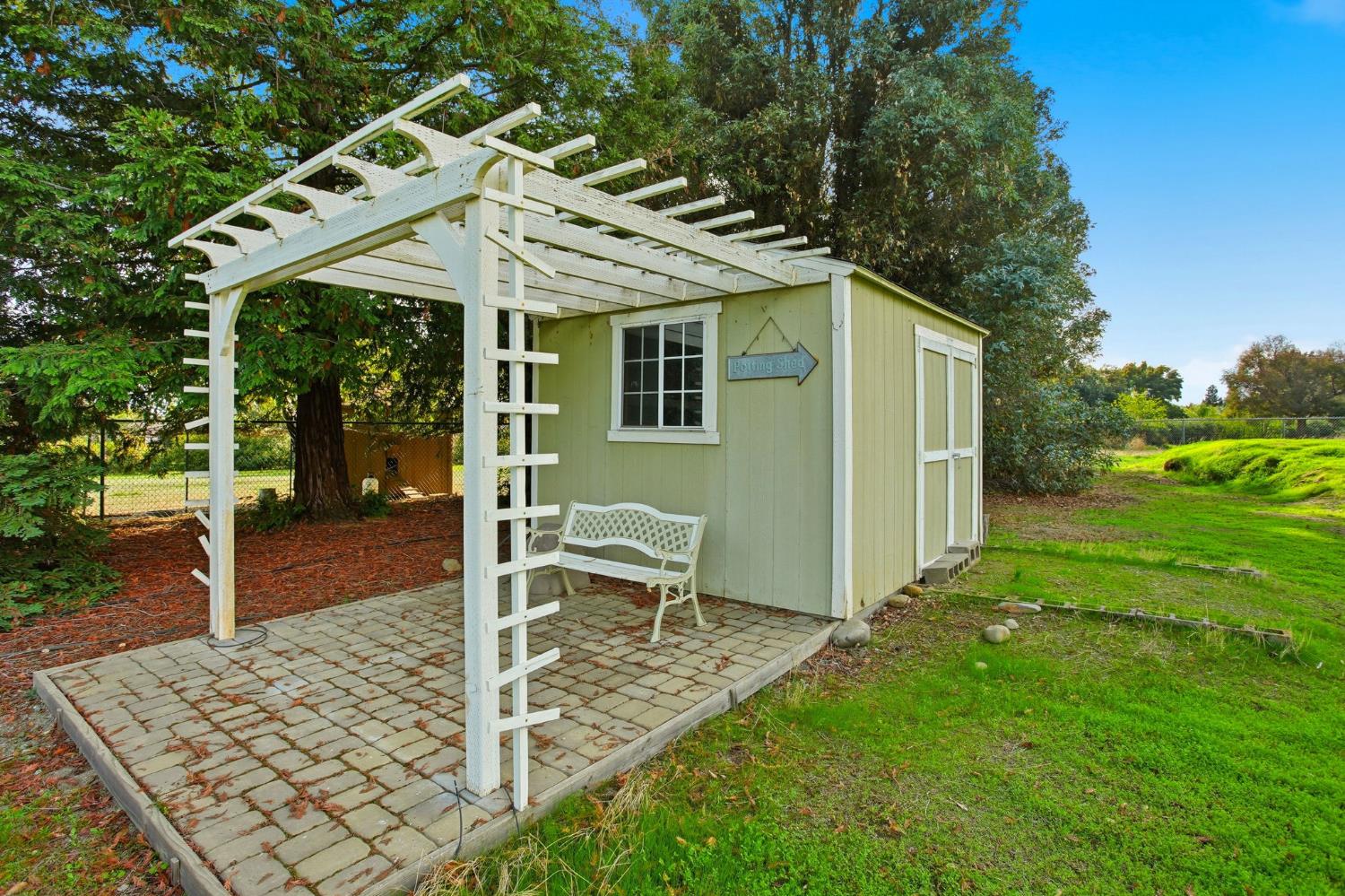 Roseville, California, 95747, United States, 4 Bedrooms Bedrooms, ,4 BathroomsBathrooms,Residential,For Sale,1988108