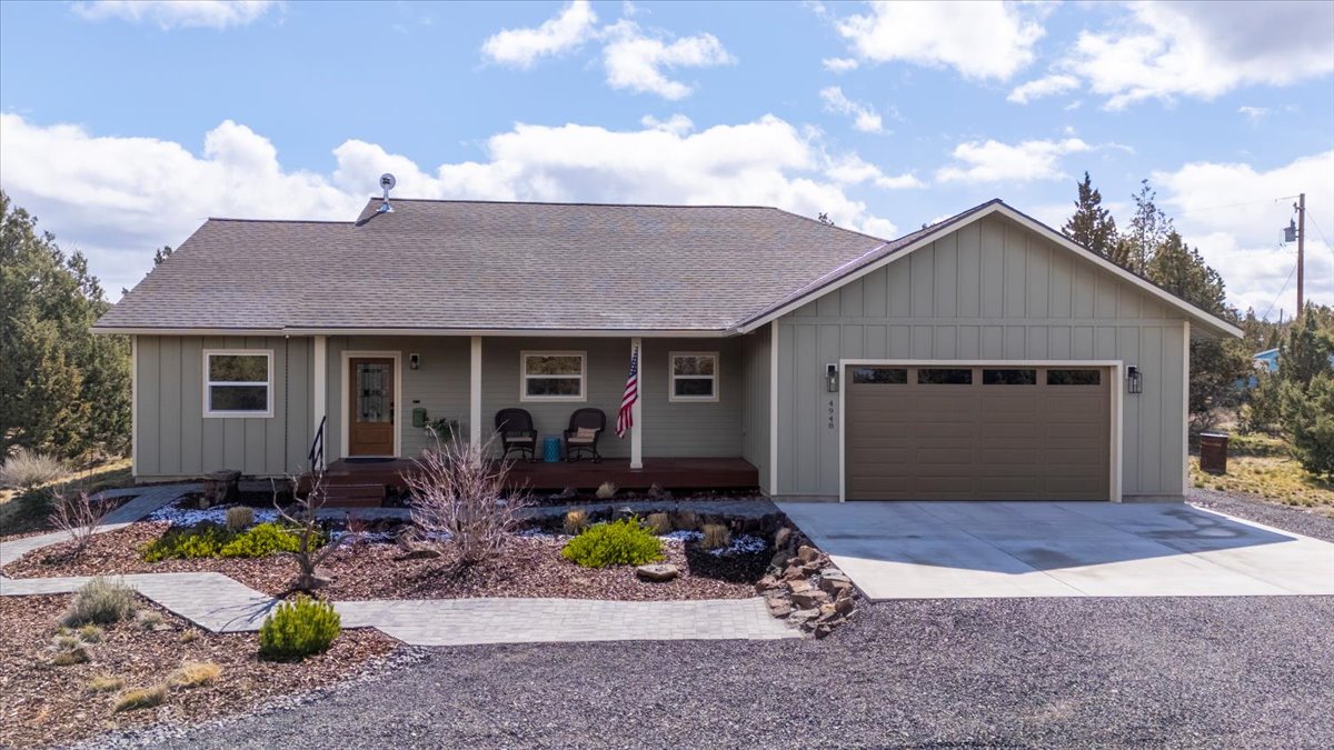 Prineville, Oregon, 97754, United States, 3 Bedrooms Bedrooms, ,2 BathroomsBathrooms,Residential,For Sale,1721299