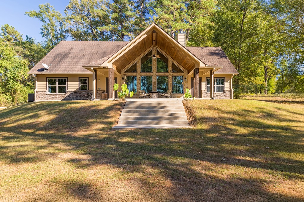 Etoile, Texas, 75944, United States, 3 Bedrooms Bedrooms, ,2 BathroomsBathrooms,Residential,For Sale,1989857