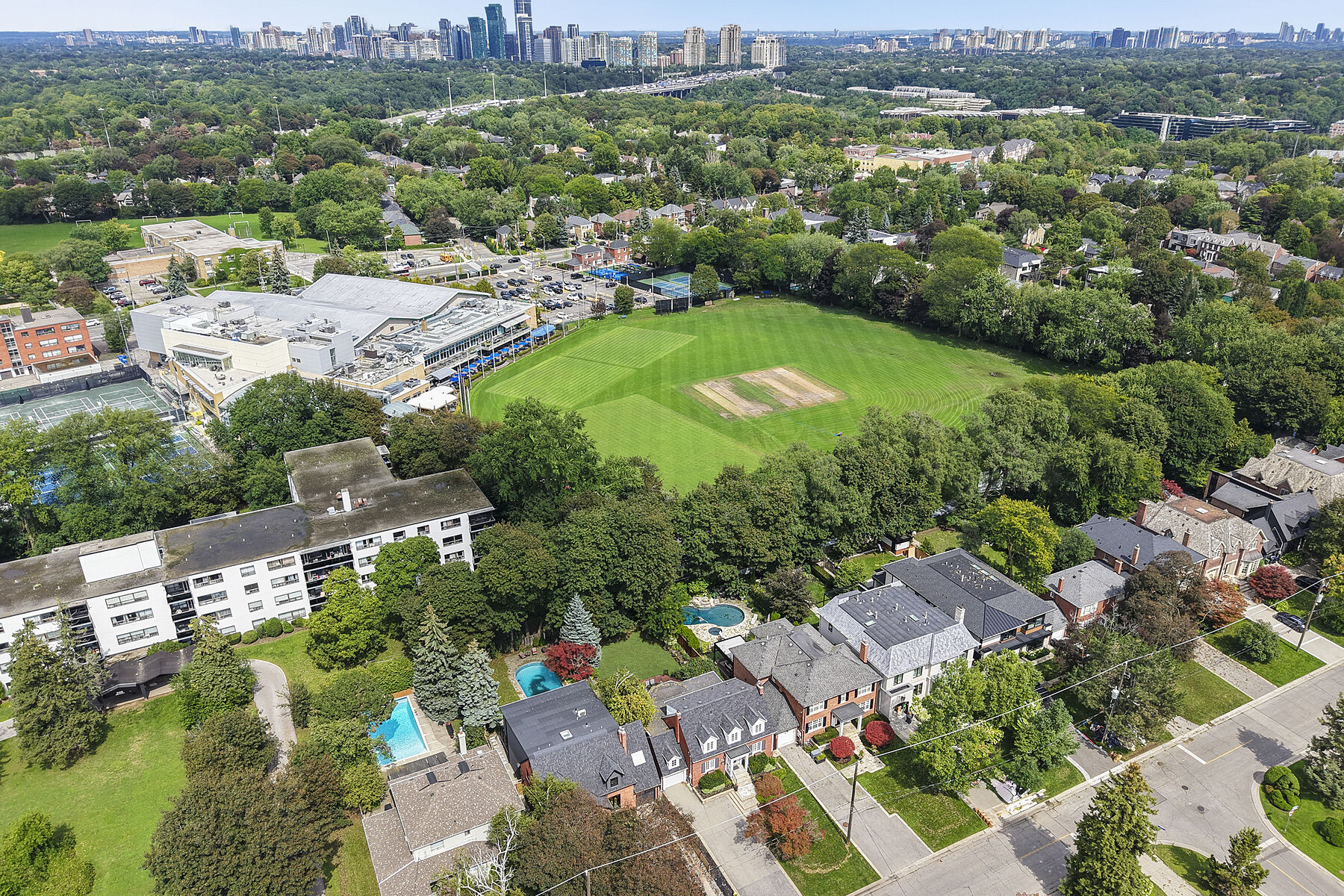  174 Ridley Blvd - 物件實景