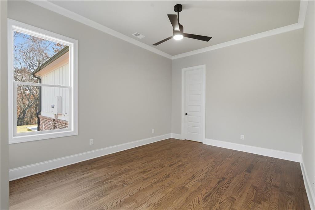 Gainesville, Georgia, 30506, United States, 4 Bedrooms Bedrooms, ,5 BathroomsBathrooms,Residential,For Sale,2008564