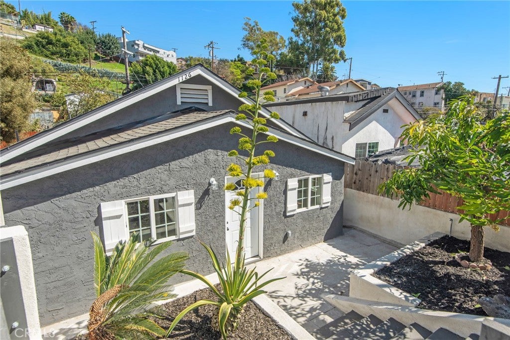 Los Angeles, California, 90063, United States, 3 Bedrooms Bedrooms, ,1 BathroomBathrooms,Residential,For Sale,1729506