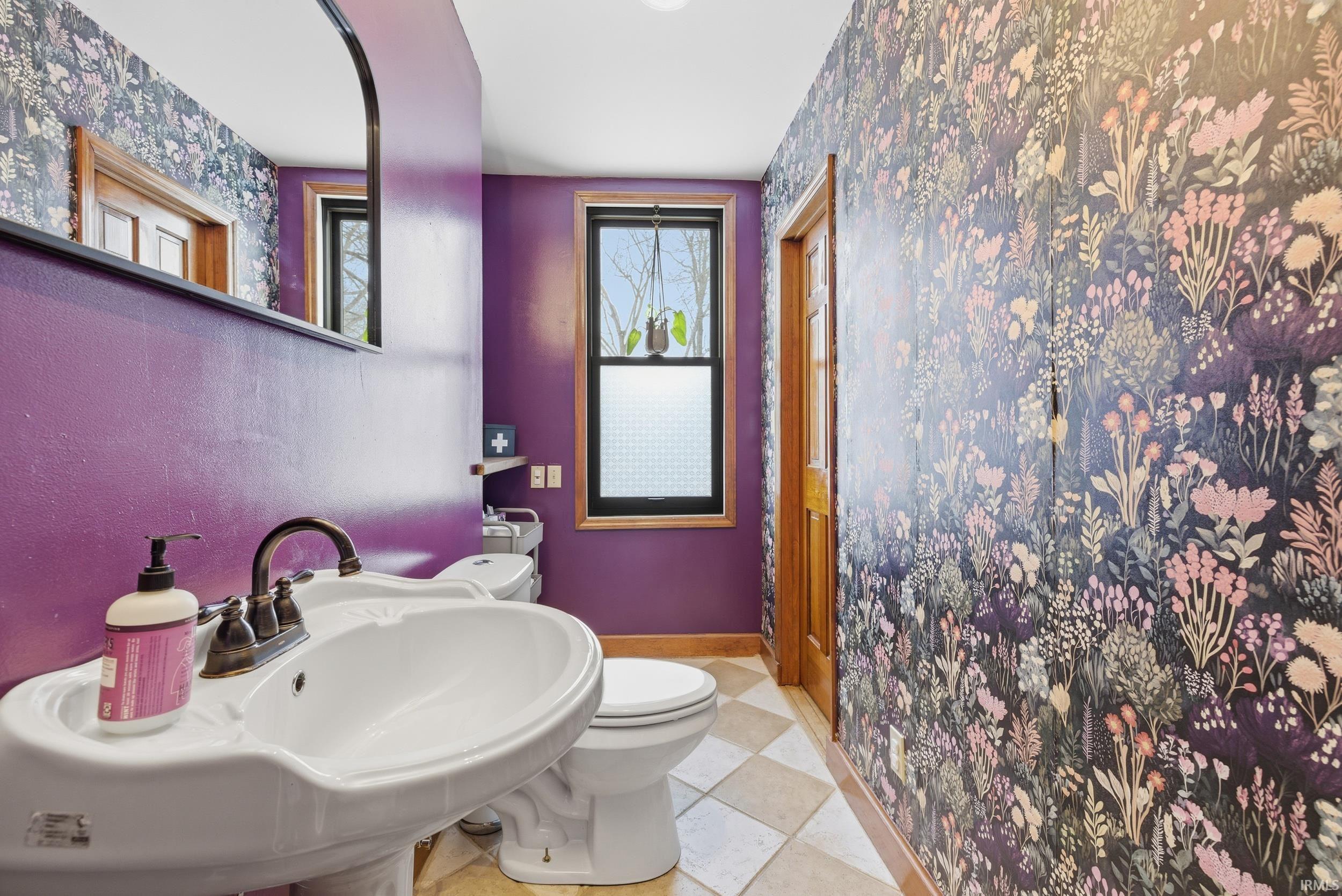 Bloomington, Indiana, 47401, United States, 4 Bedrooms Bedrooms, ,4 BathroomsBathrooms,Residential,For Sale,2013996