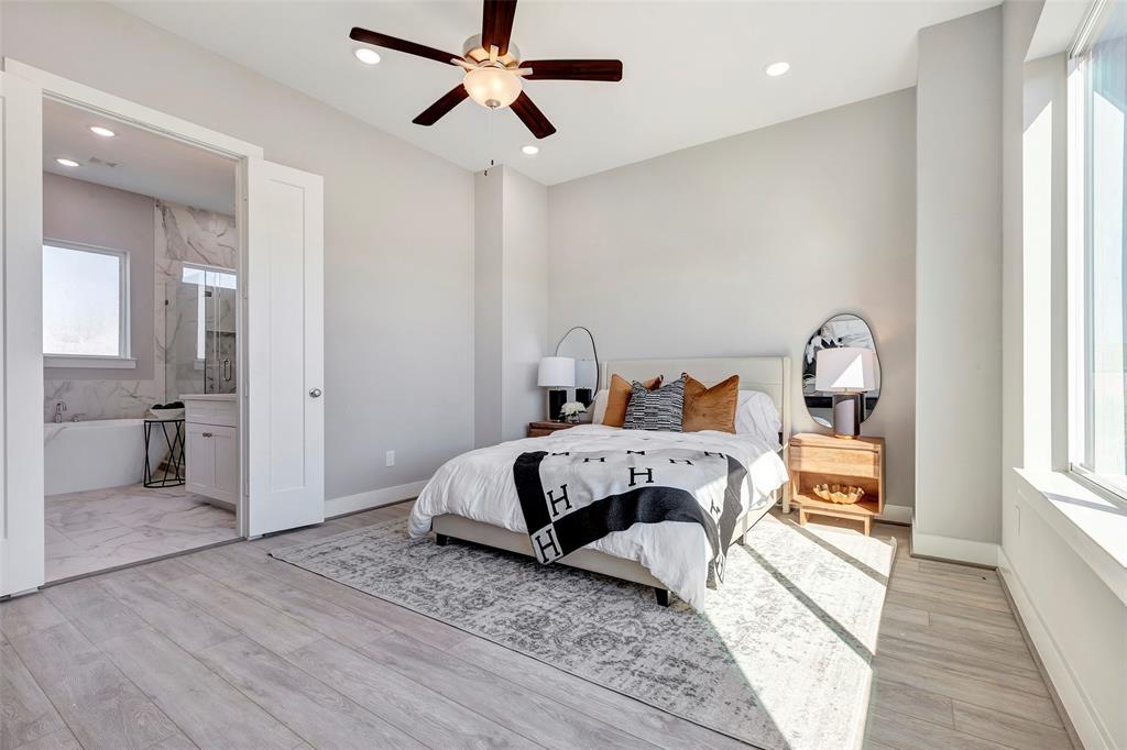 Houston, Texas, 77003, United States, 3 Bedrooms Bedrooms, ,4 BathroomsBathrooms,Residential,For Sale,1793835