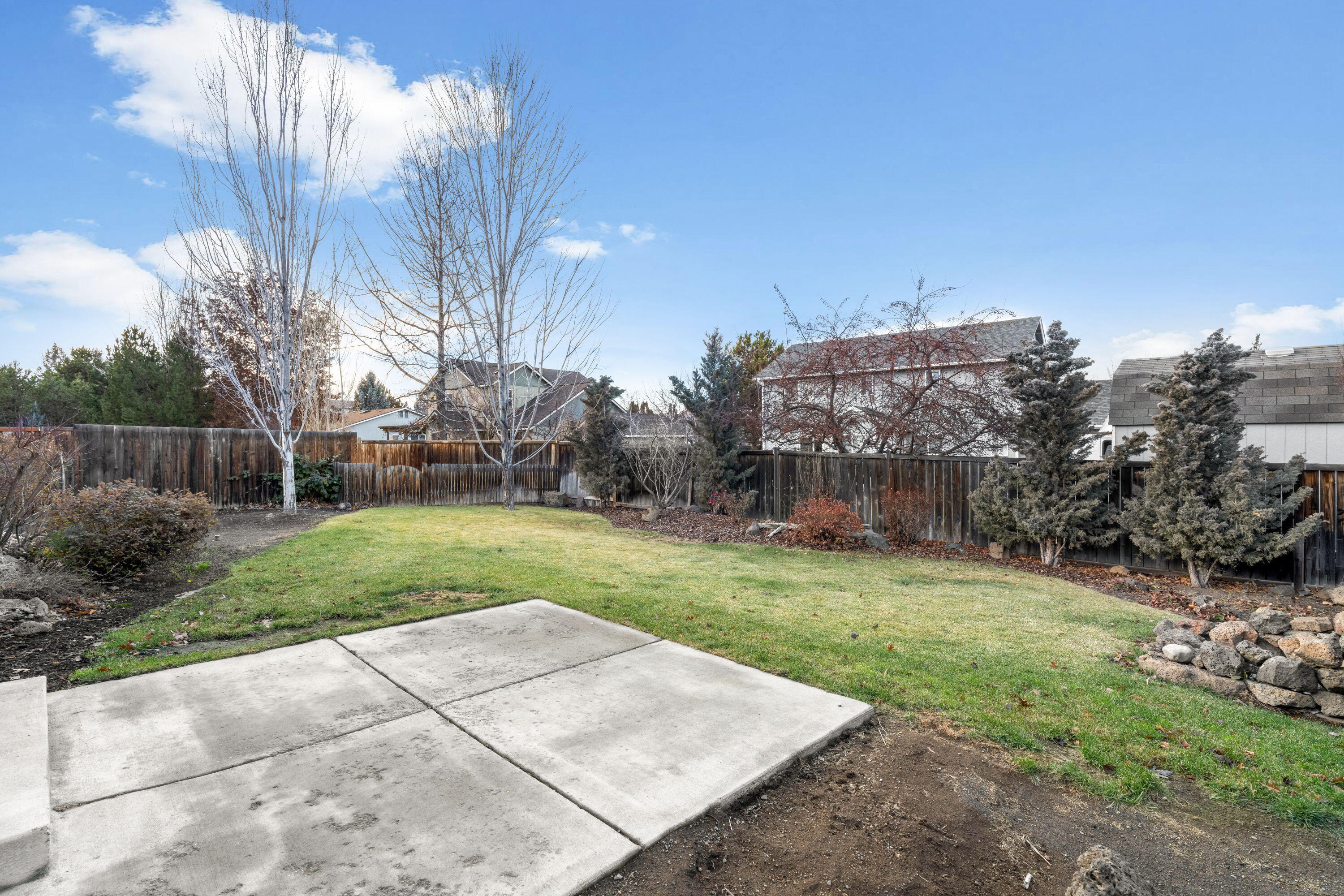 Bend, Oregon, 97701, United States, 3 Bedrooms Bedrooms, ,2 BathroomsBathrooms,Residential,For Sale,1697036