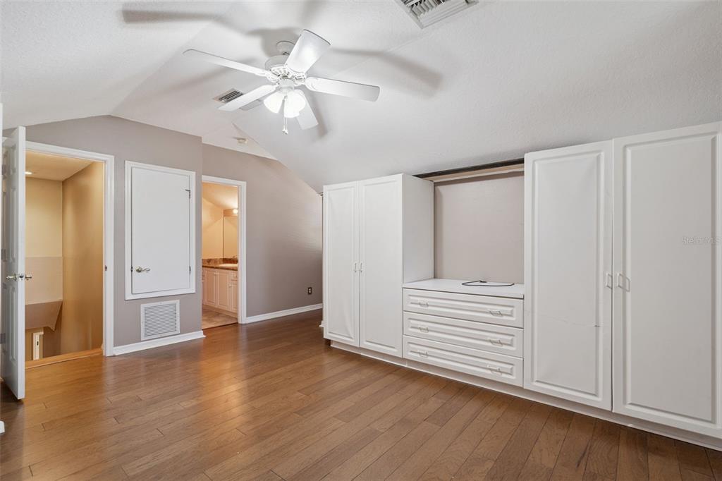 Altamonte Springs, Florida, 32714, United States, 4 Bedrooms Bedrooms, ,4 BathroomsBathrooms,Residential,For Sale,1964766