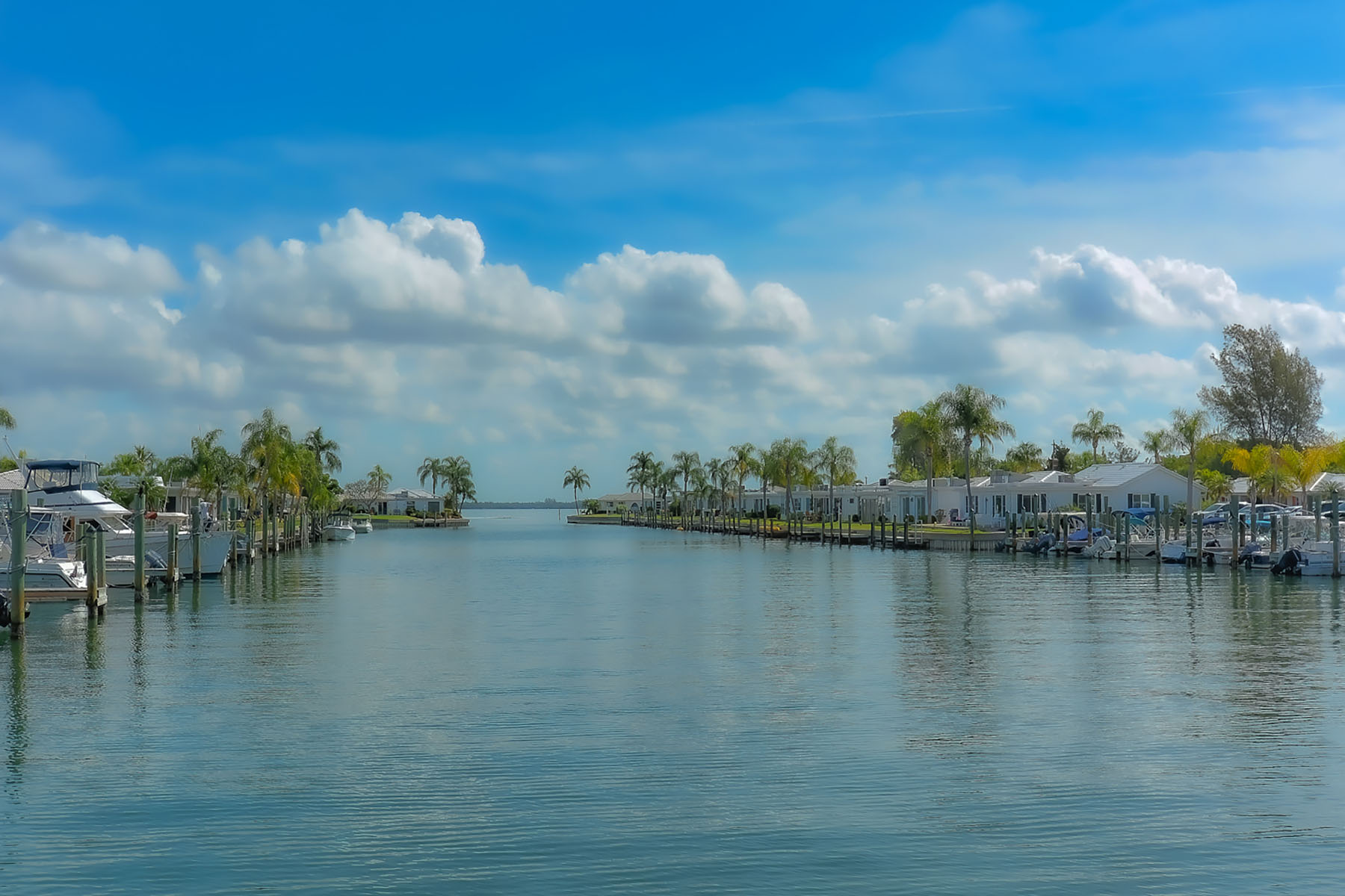  SPANISH MAIN YACHT CLUB CONDO - 物件實景