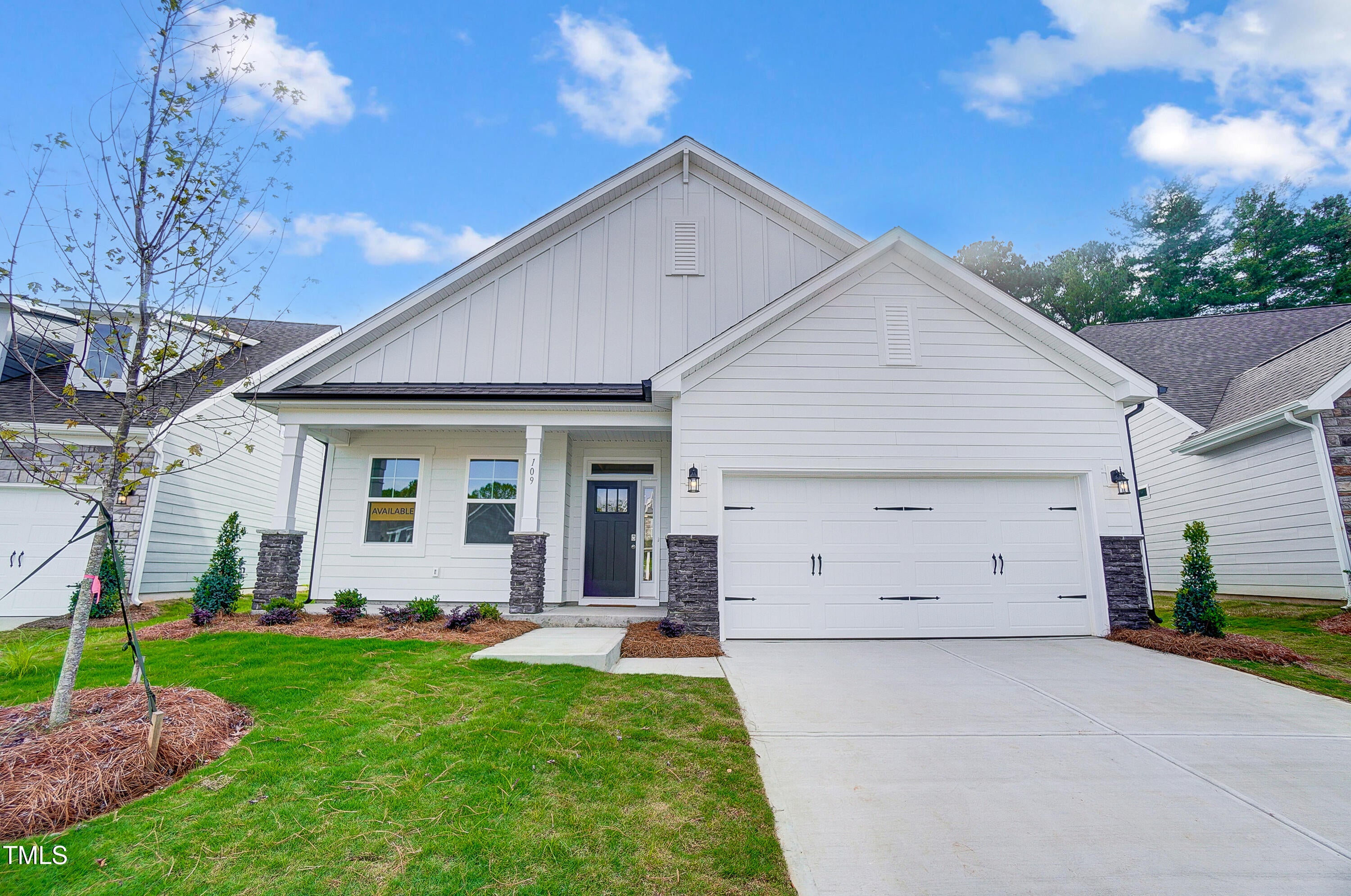 Hillsborough, North Carolina, 27278, United States, 2 Bedrooms Bedrooms, ,2 BathroomsBathrooms,Residential,For Sale,1919502