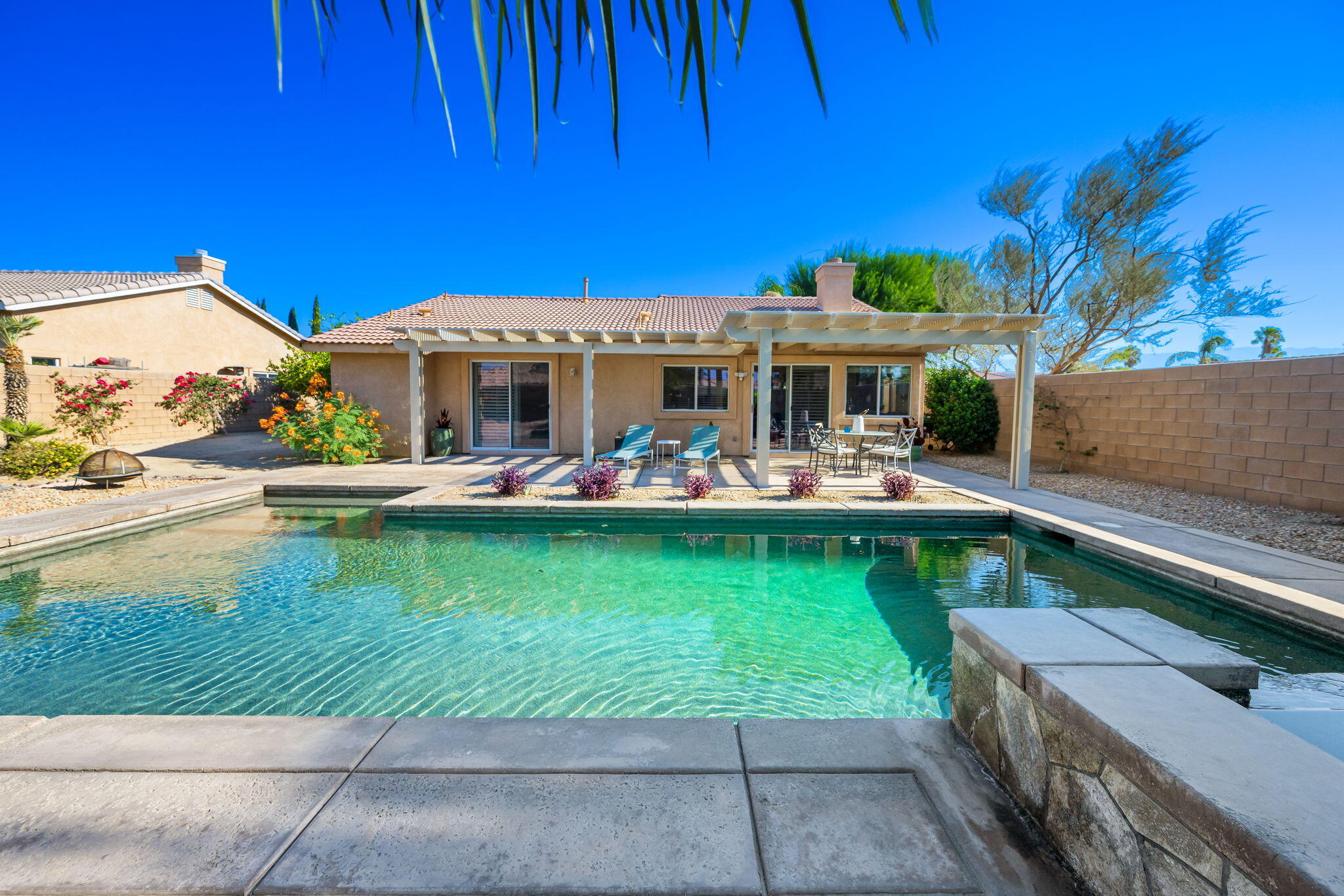 Indio, California, 92201, United States, 3 Bedrooms Bedrooms, ,2 BathroomsBathrooms,Residential,For Sale,1910889