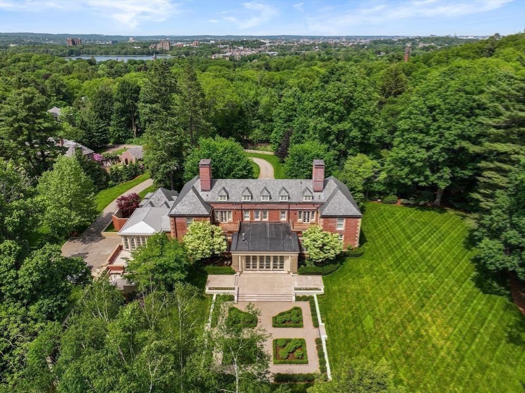 Brookline, Massachusetts, 02467, United States, 7 Bedrooms Bedrooms, ,11 BathroomsBathrooms,Residential,For Sale,1840282