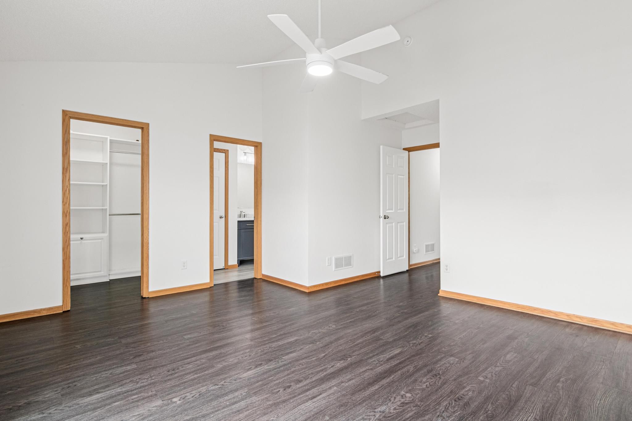  Beautifully Updated Living Near Downtown Robbinsdale - 物件實景