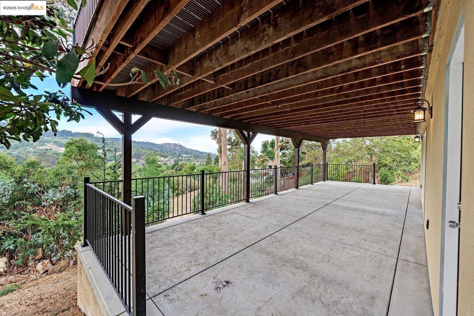 El Sobrante, California, 94803, United States, 4 Bedrooms Bedrooms, ,3 BathroomsBathrooms,Residential,For Sale,1986532